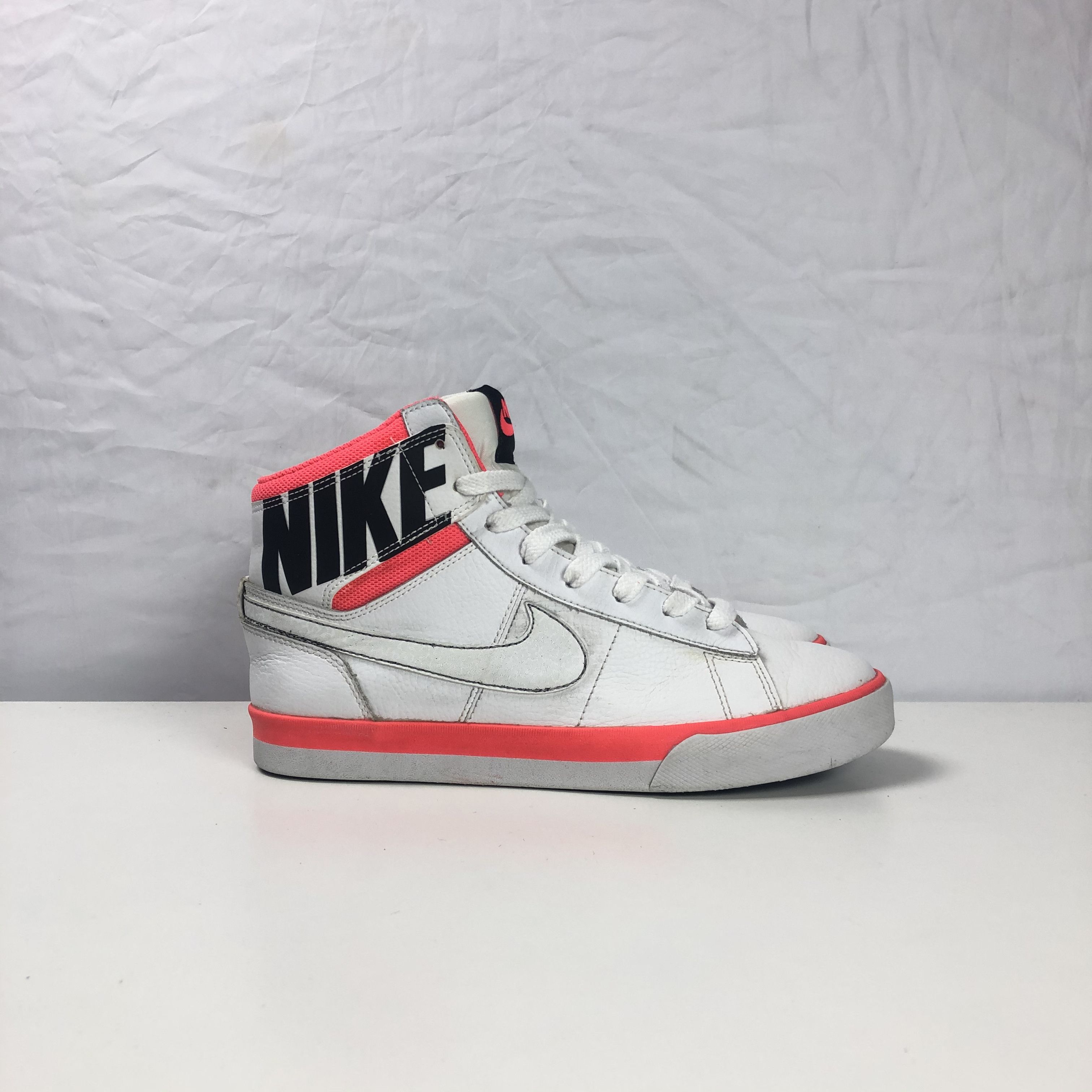 Nike Nike Match Hi US 6Y EU 38.5 Size US 6.5 / IT 36.5 - 2 Thumbnail