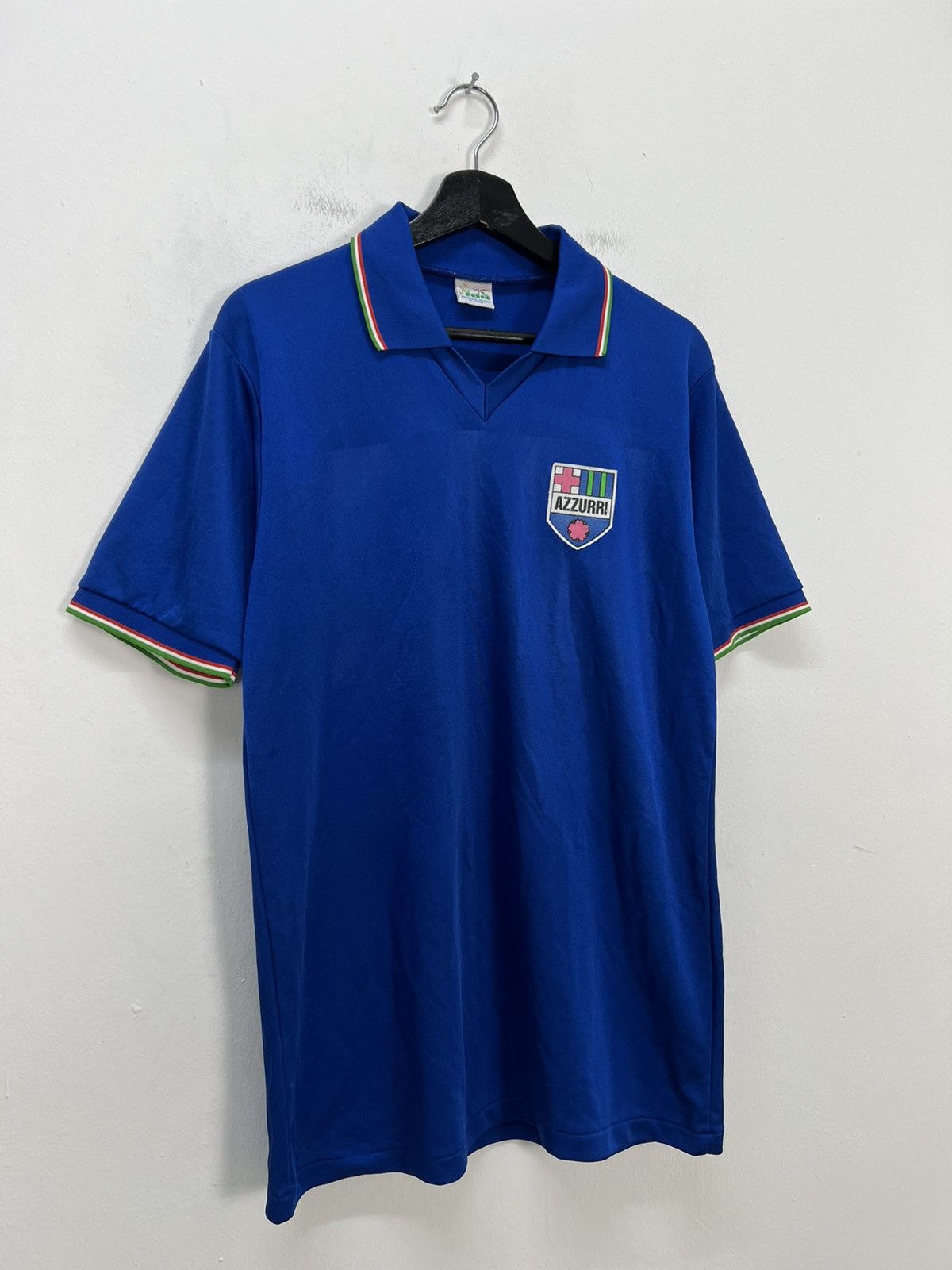 Diadora VINTAGE DIADORA NAZIONALE ITALIANA DI CALCIO AZZURRI 10 Size US M / EU 48-50 / 2 - 3 Thumbnail