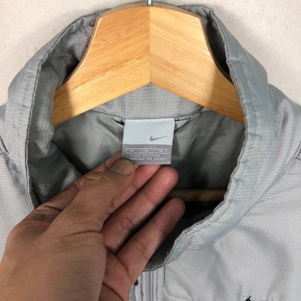 Nike Nike Swoosh Small Logo Puffer Down Jacket Silver Grey Size US M / EU 48-50 / 2 - 7 Thumbnail
