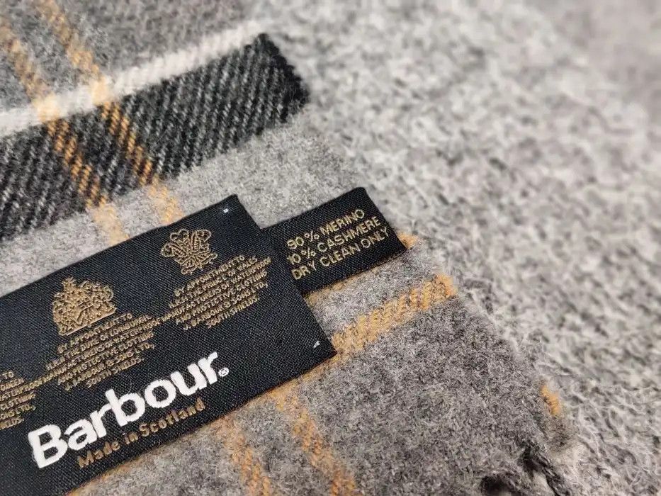 Barbour Barbour Classic Checkered Scarf Cashmere / Merino Wool Size ONE SIZE - 9 Thumbnail