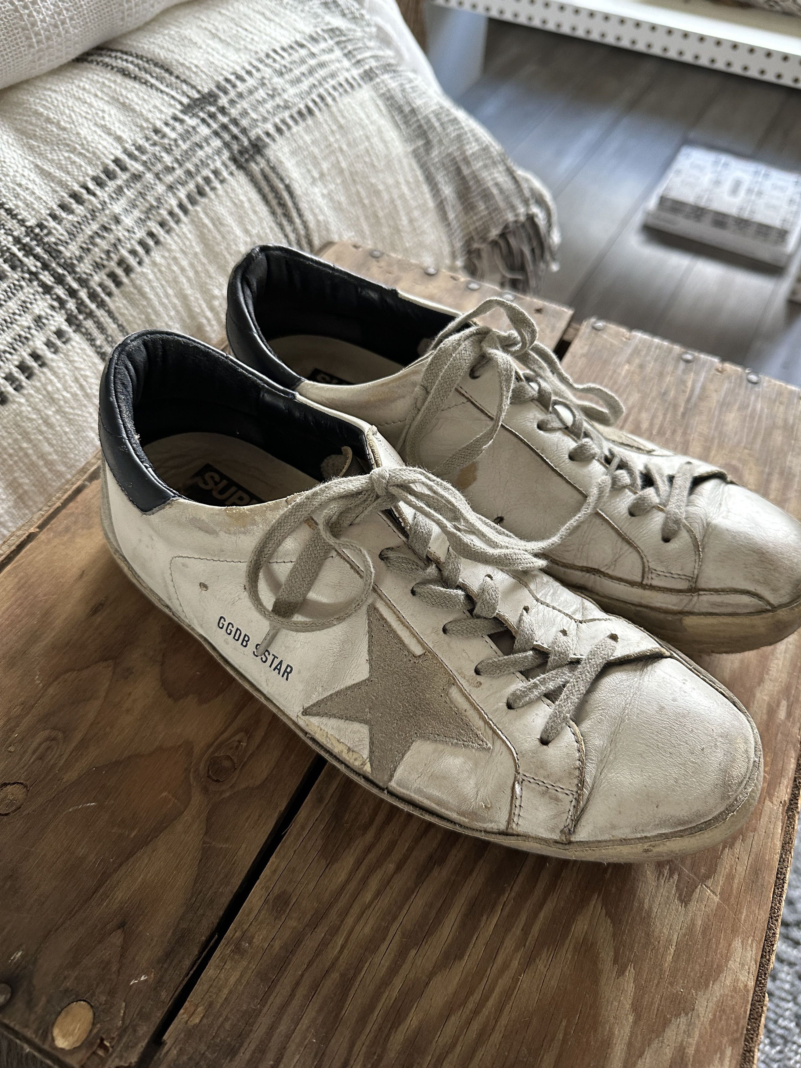 【GOLDEN 】Superstar Blue Tab Silver Star Sneakers Men's Super-Star with crocodile-print star and silver-blue