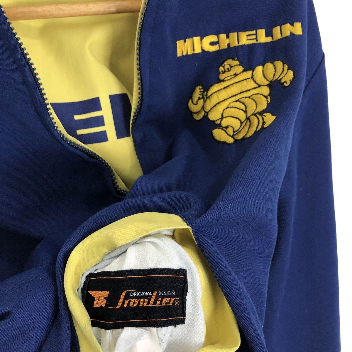 Vintage Vintage Michelin Reversible Light Jacket Spell Out Logo Size US S / EU 44-46 / 1 - 12 Thumbnail