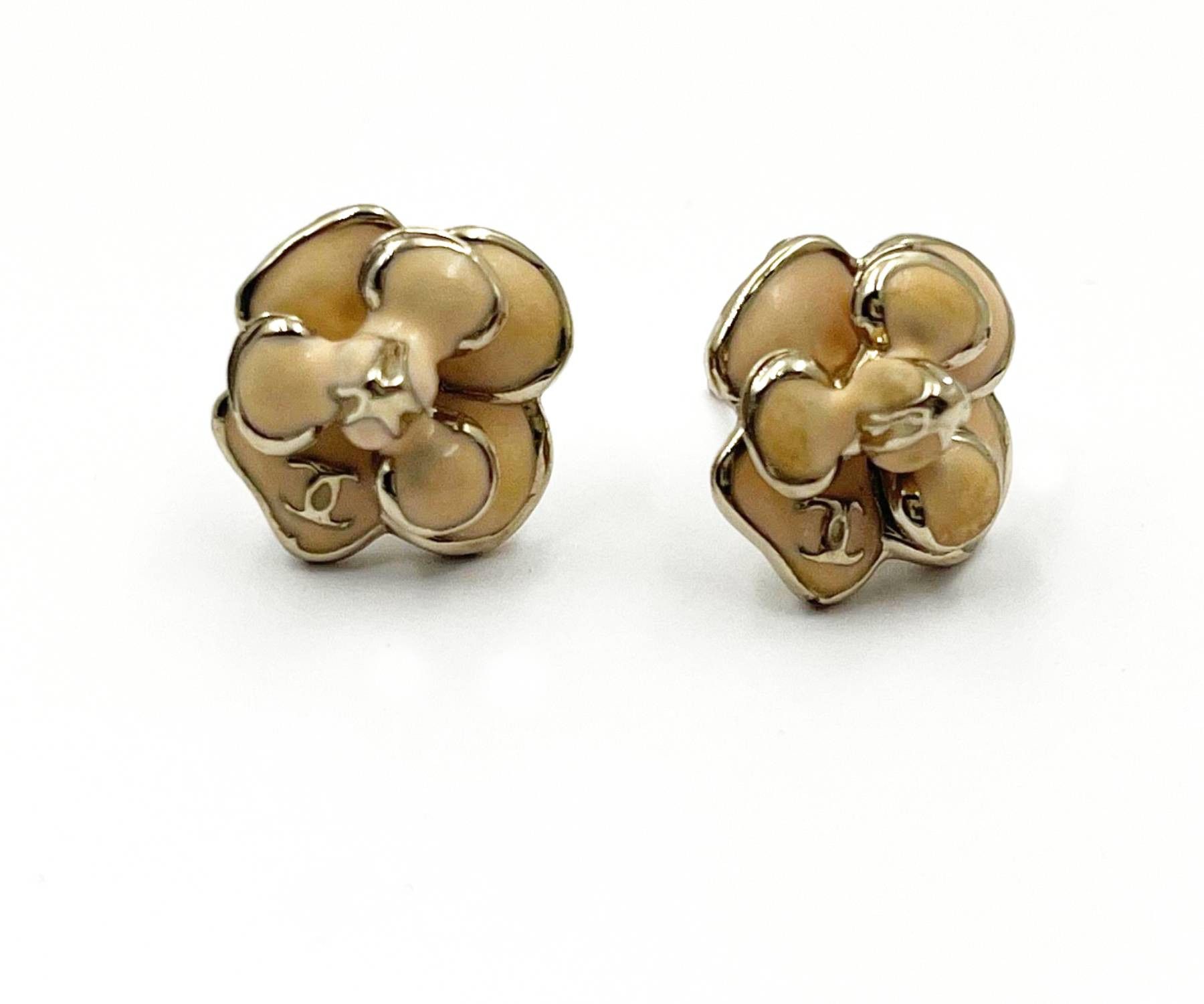 Chanel Gold CC Beige Flower Small Piercing Earrings