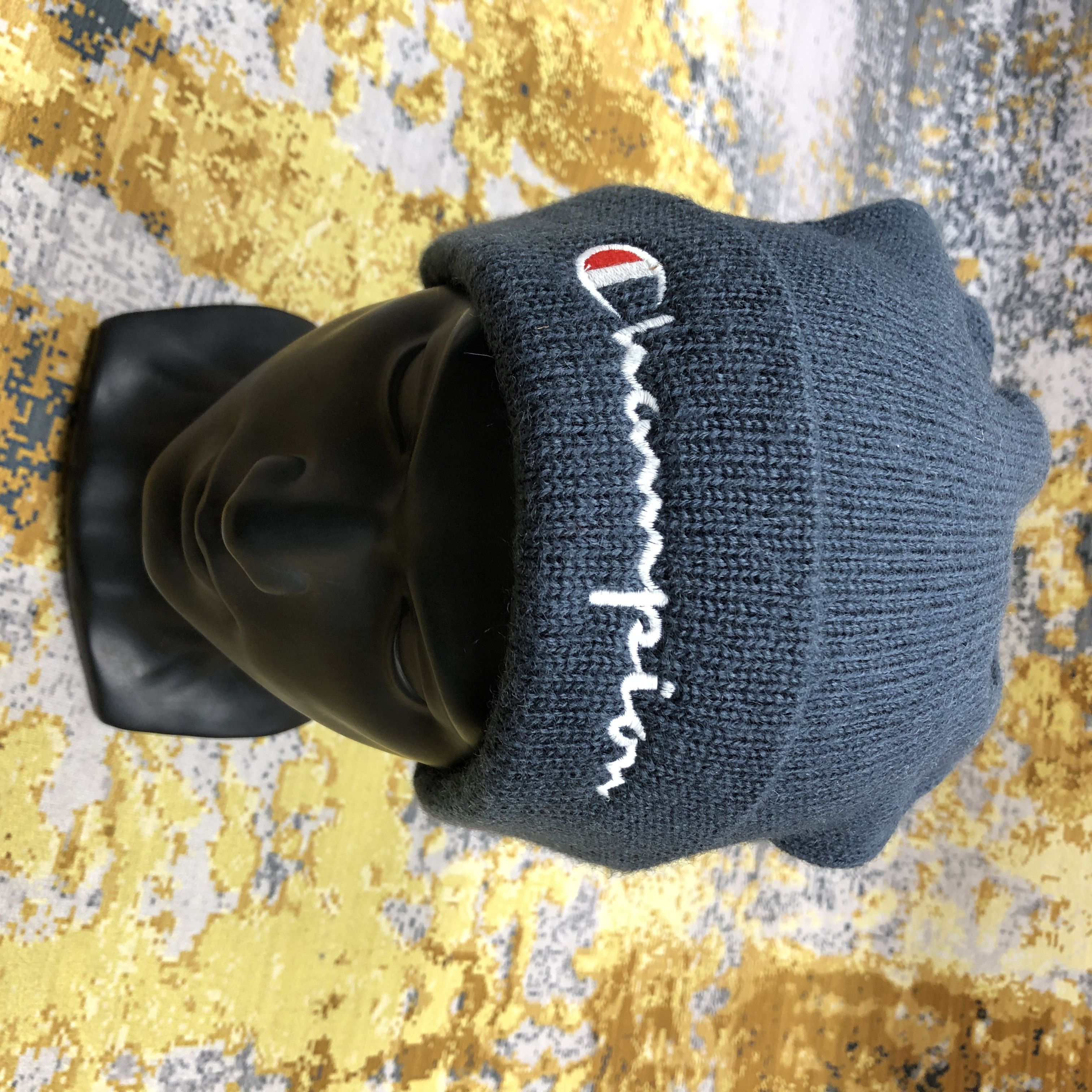Champion × Vintage Vintage Champion Beanie Hat B2299 Size ONE SIZE - 1 Thumbnail