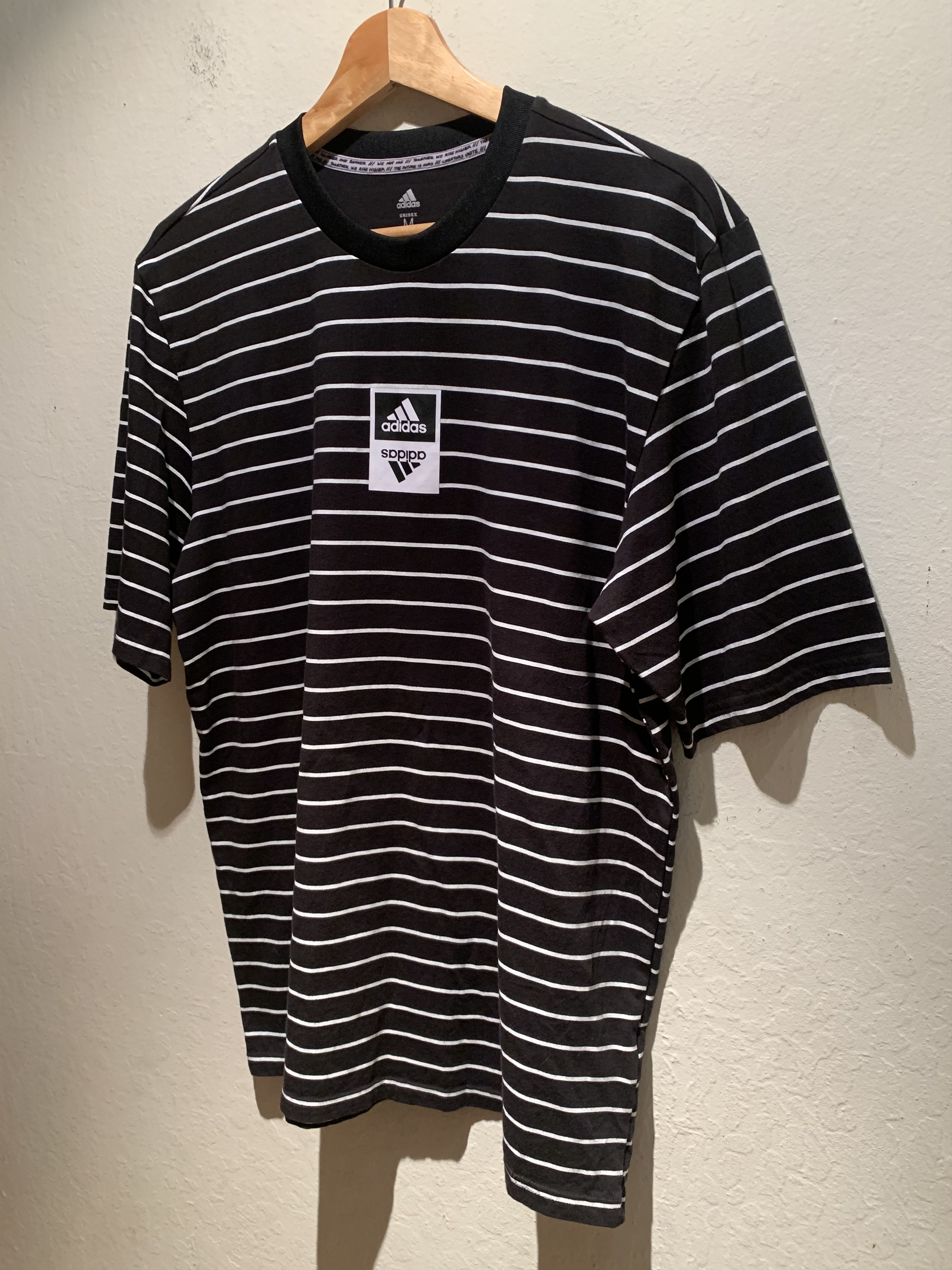 Adidas *RARE* Adidas Flipped Logo Striped T-Shirt - Medium Size M / US 6-8 / IT 42-44 - 1 Thumbnail