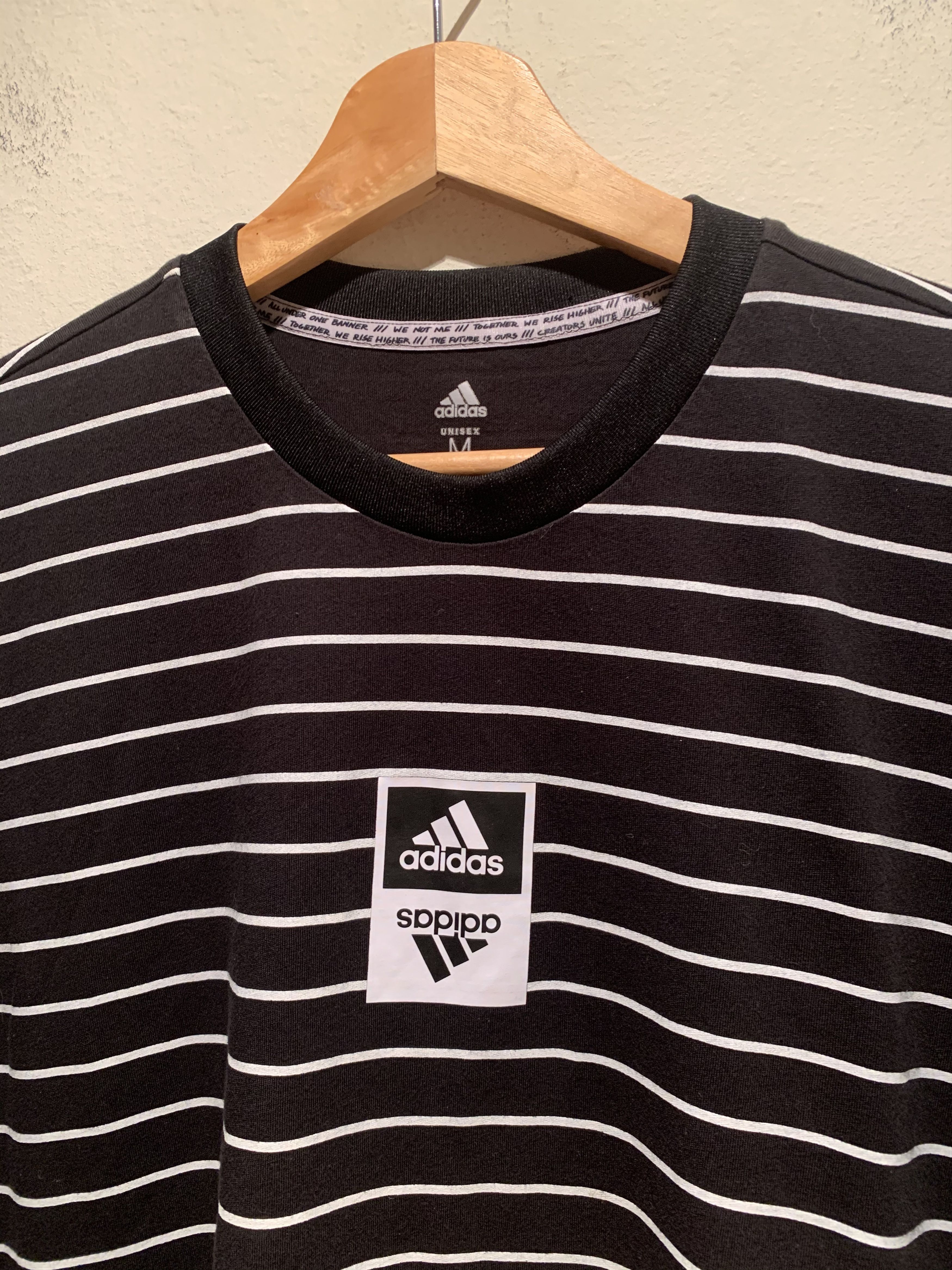 Adidas *RARE* Adidas Flipped Logo Striped T-Shirt - Medium Size M / US 6-8 / IT 42-44 - 3 Thumbnail