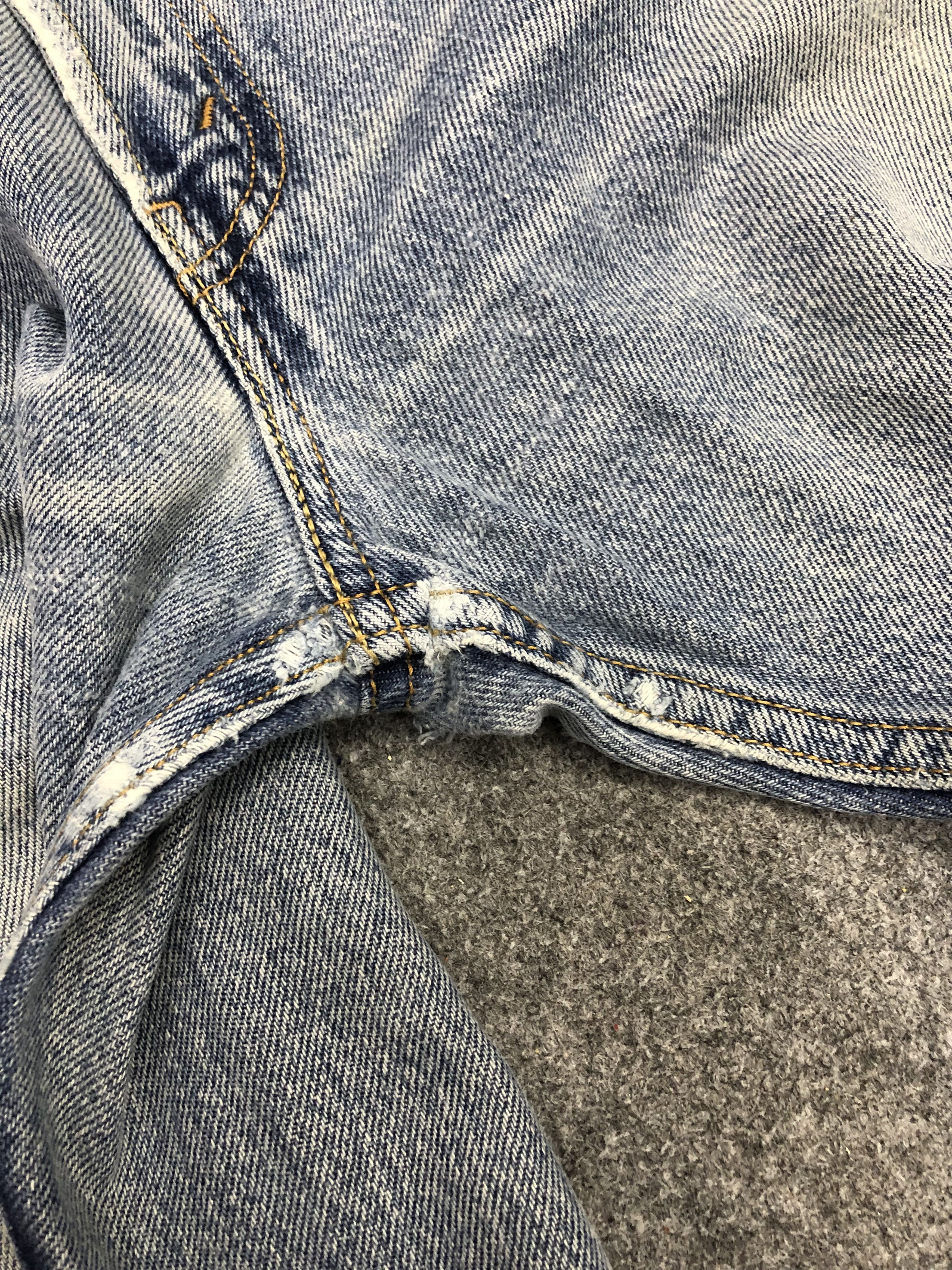 Levi's Vintage Levis 505 Light Blue Jeans DP1286 Size US 39 - 12 Thumbnail