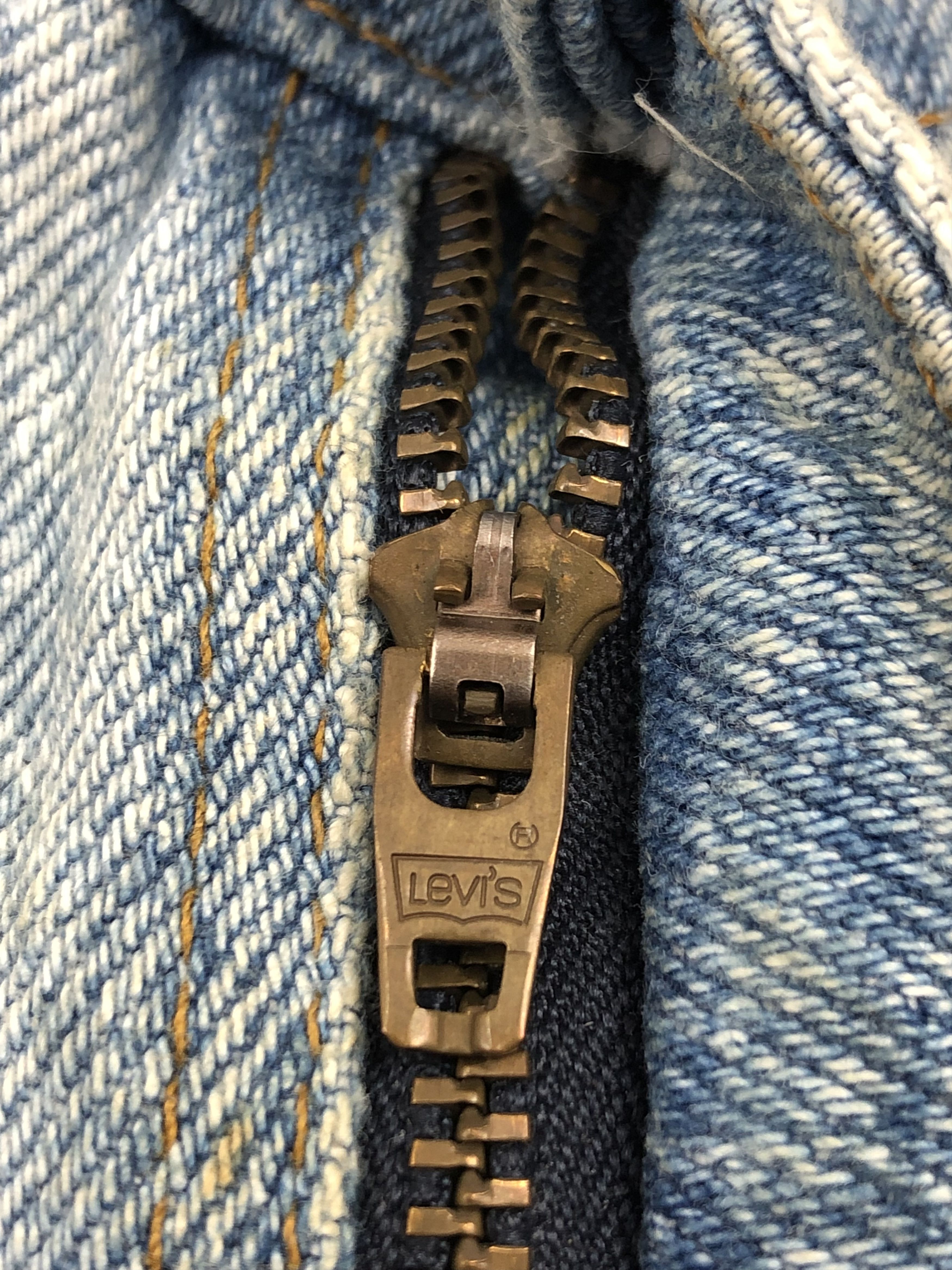 Levi's Vintage 90s Levis 505 Light Wash Jeans DP1326 Size US 32 / EU 48 - 11 Thumbnail