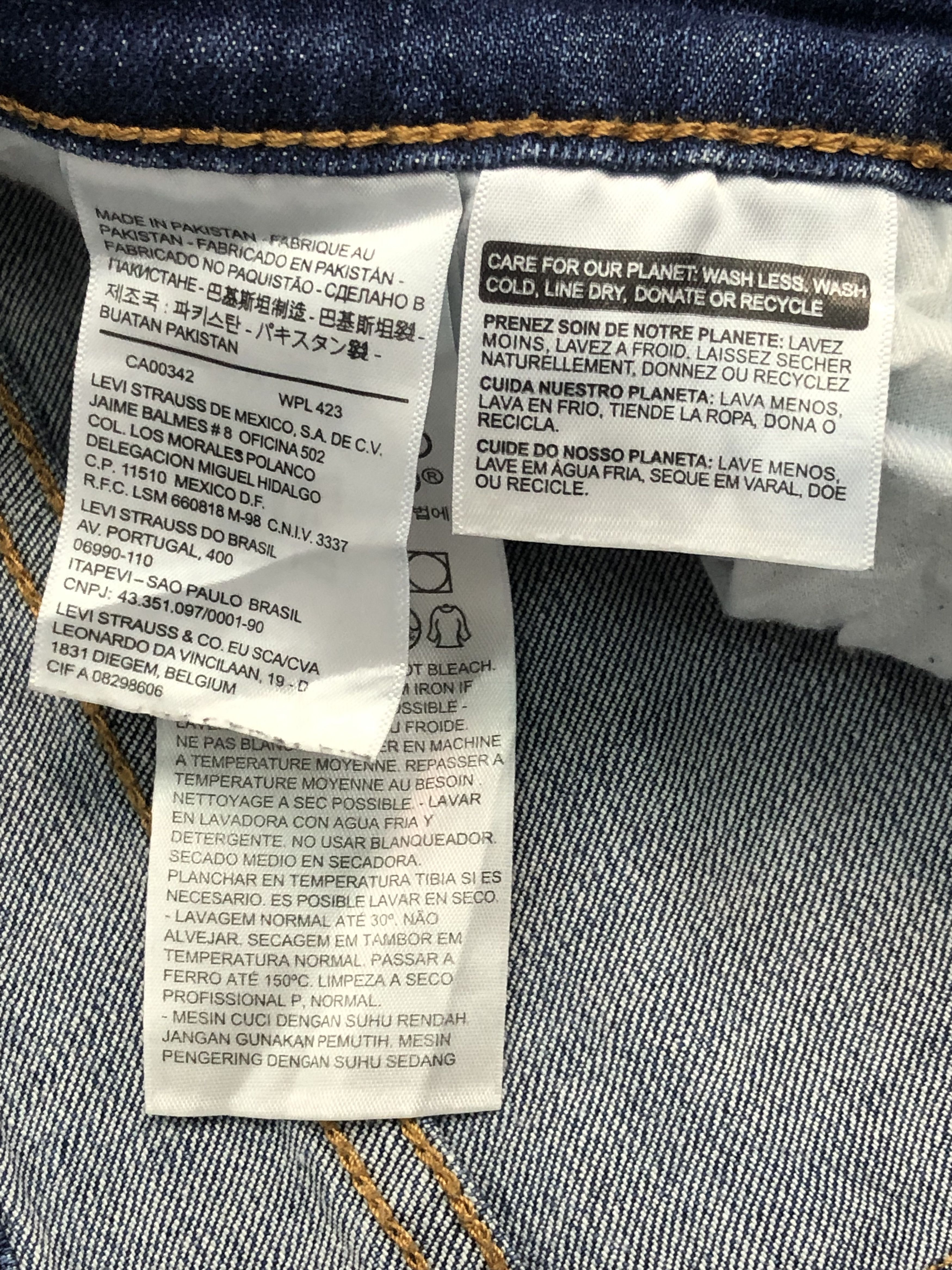 Levi's Vintage Levis Blue Jeans Flared Oversized DP0501 Size US 44 / EU 60 - 7 Thumbnail