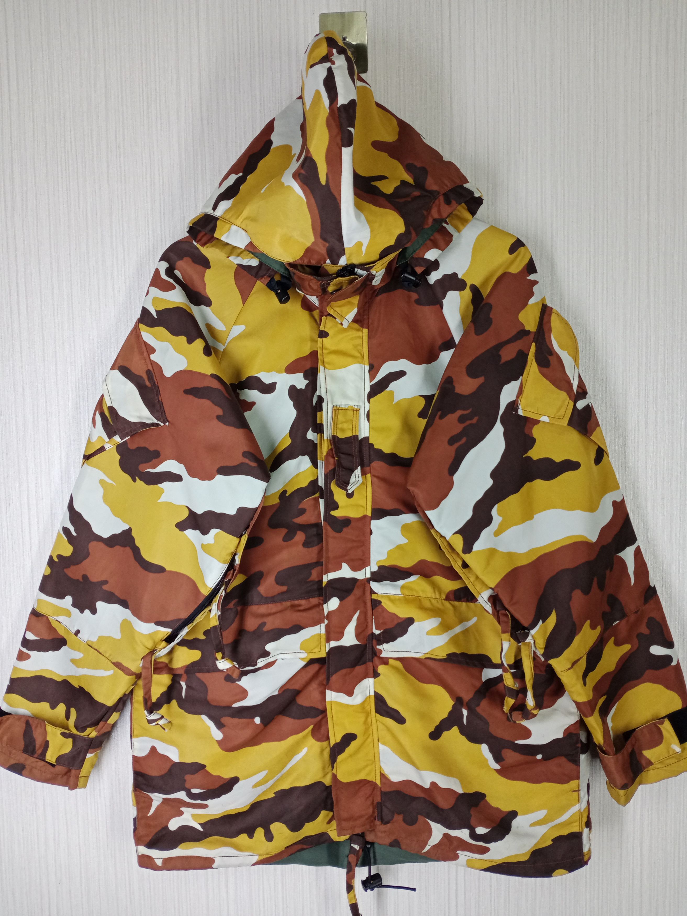 Japanese Brand Rare Japanese Brand Parka Cold Weather Camoflage Jacket Size US L / EU 52-54 / 3 - 1 Thumbnail