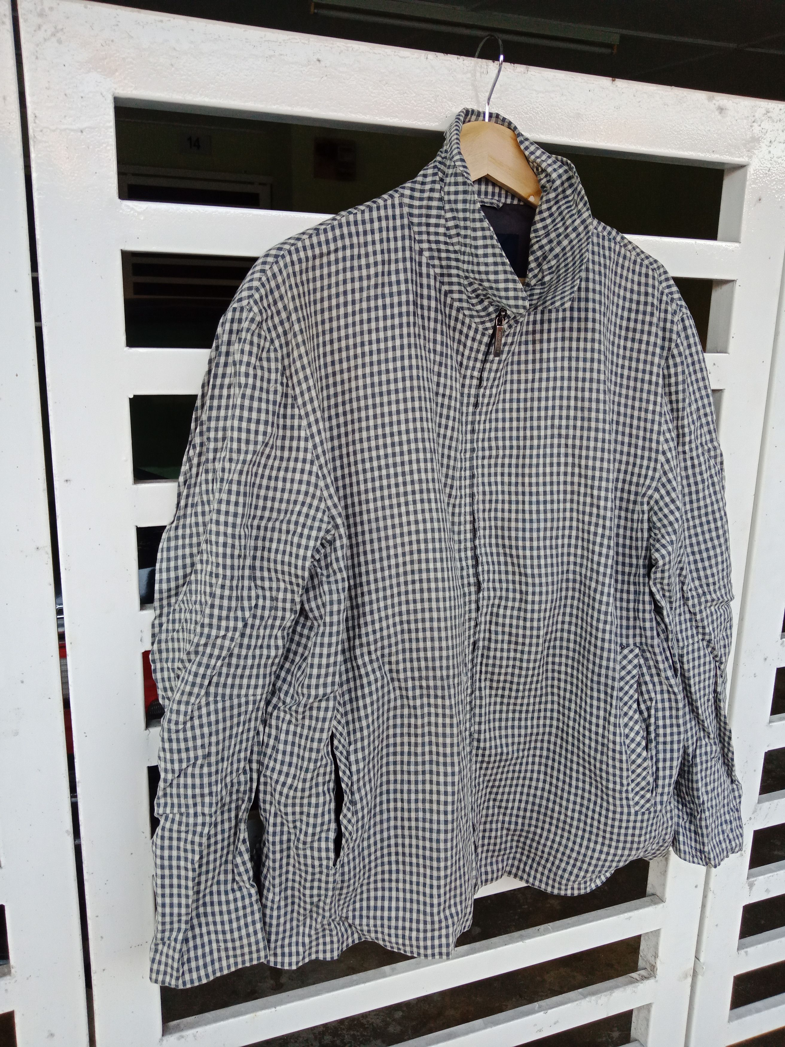 Burberry Burberry White Blue Checkered Light Jacket Made in Italy Size US L / EU 52-54 / 3 - 5 Thumbnail
