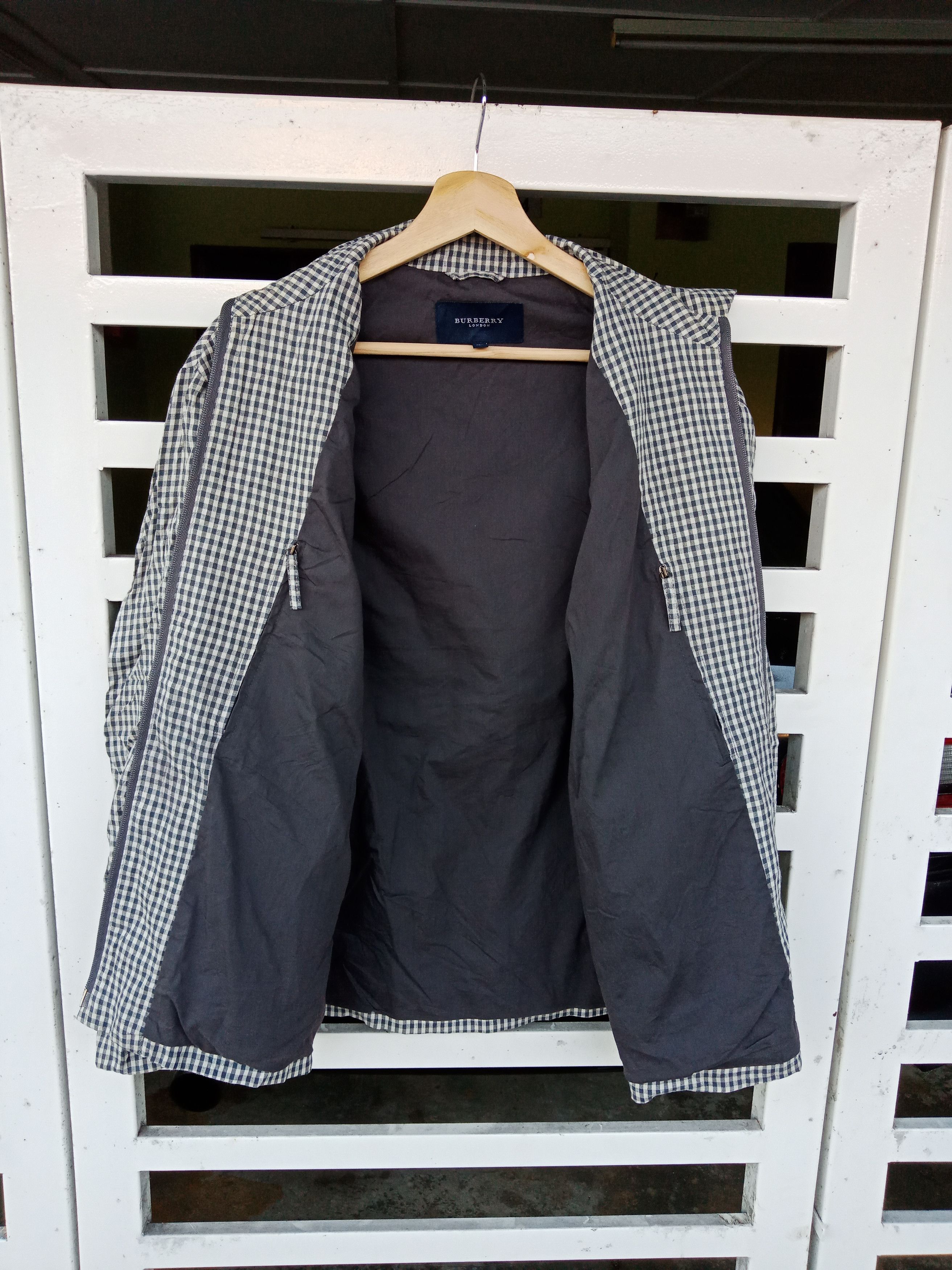 Burberry Burberry White Blue Checkered Light Jacket Made in Italy Size US L / EU 52-54 / 3 - 3 Thumbnail