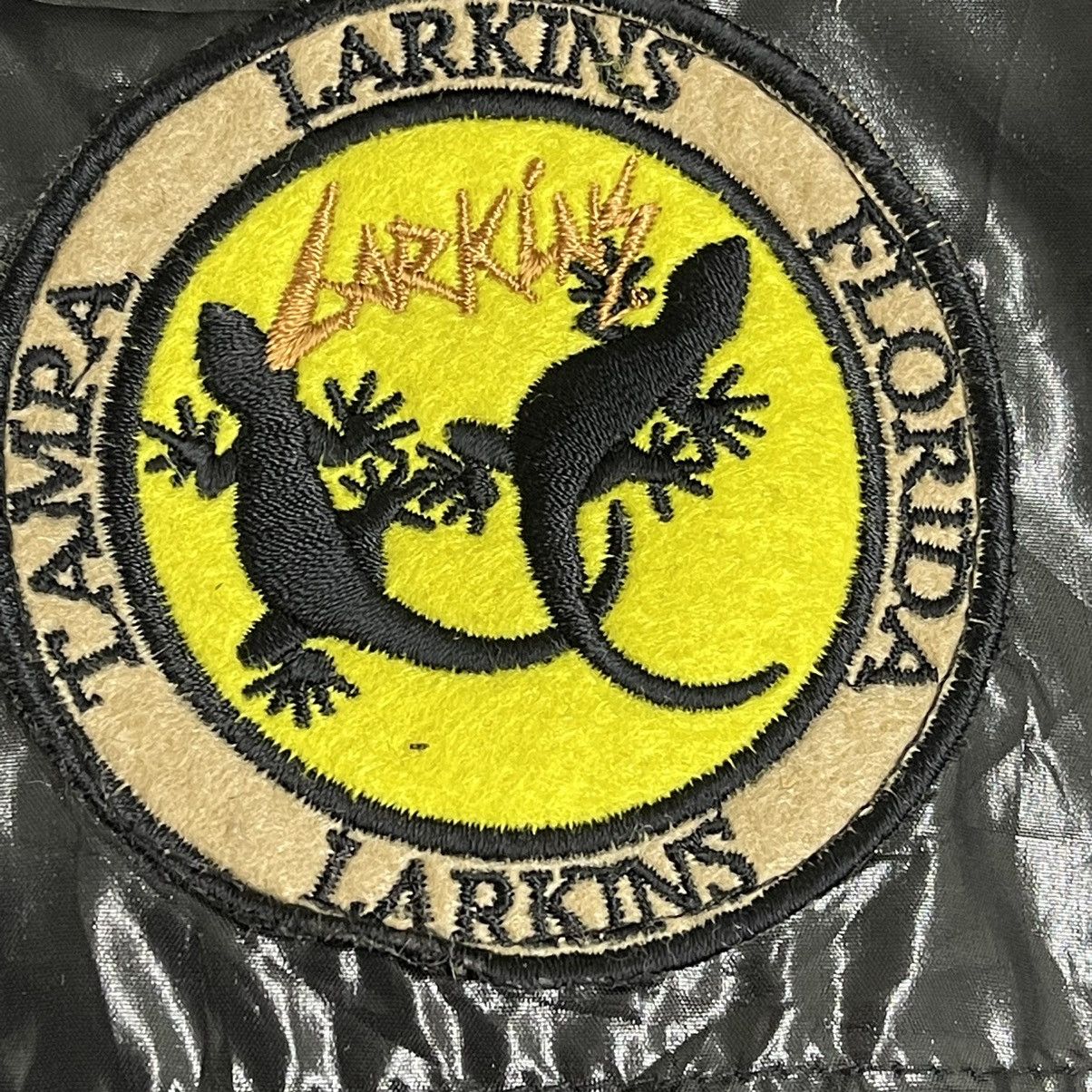 Vintage Vintage Larkins Tampa Florida Hoodies Puffer Jacket Size L Size US L / EU 52-54 / 3 - 9 Thumbnail