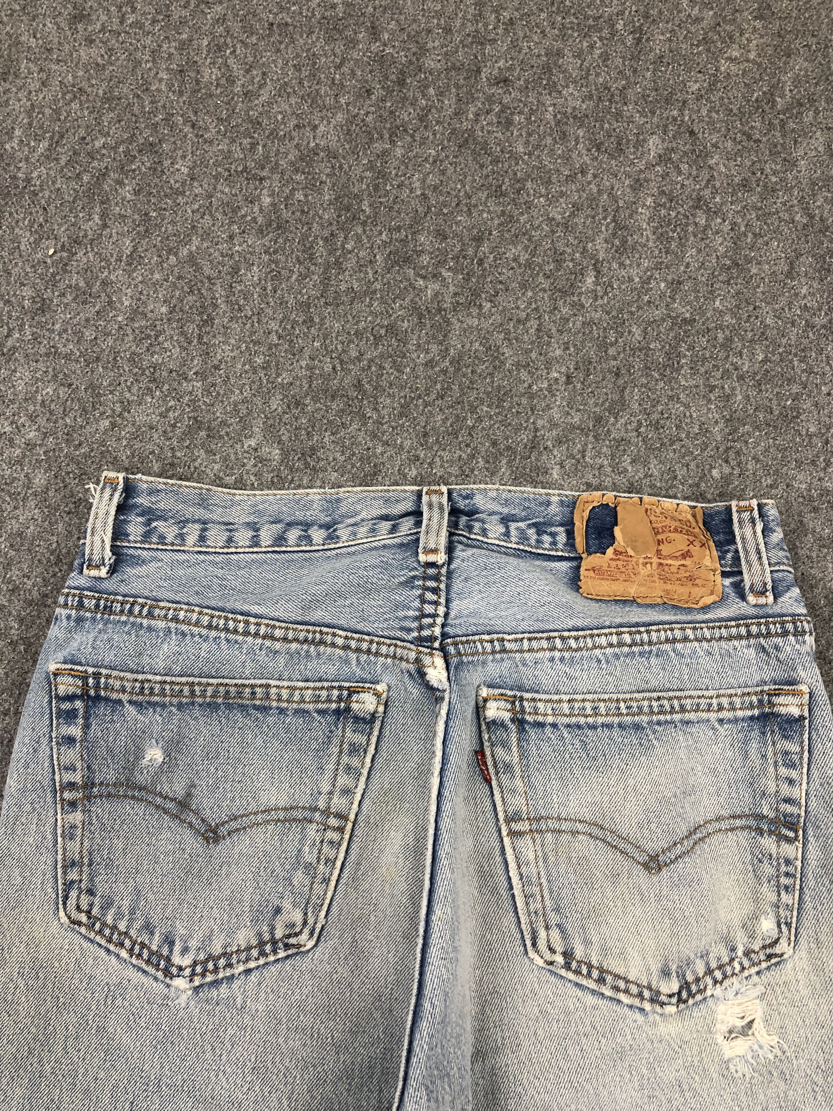 Levi's Vintage Levis Light Wash Jeans DP1388 Size US 30 / EU 46 - 4 Thumbnail