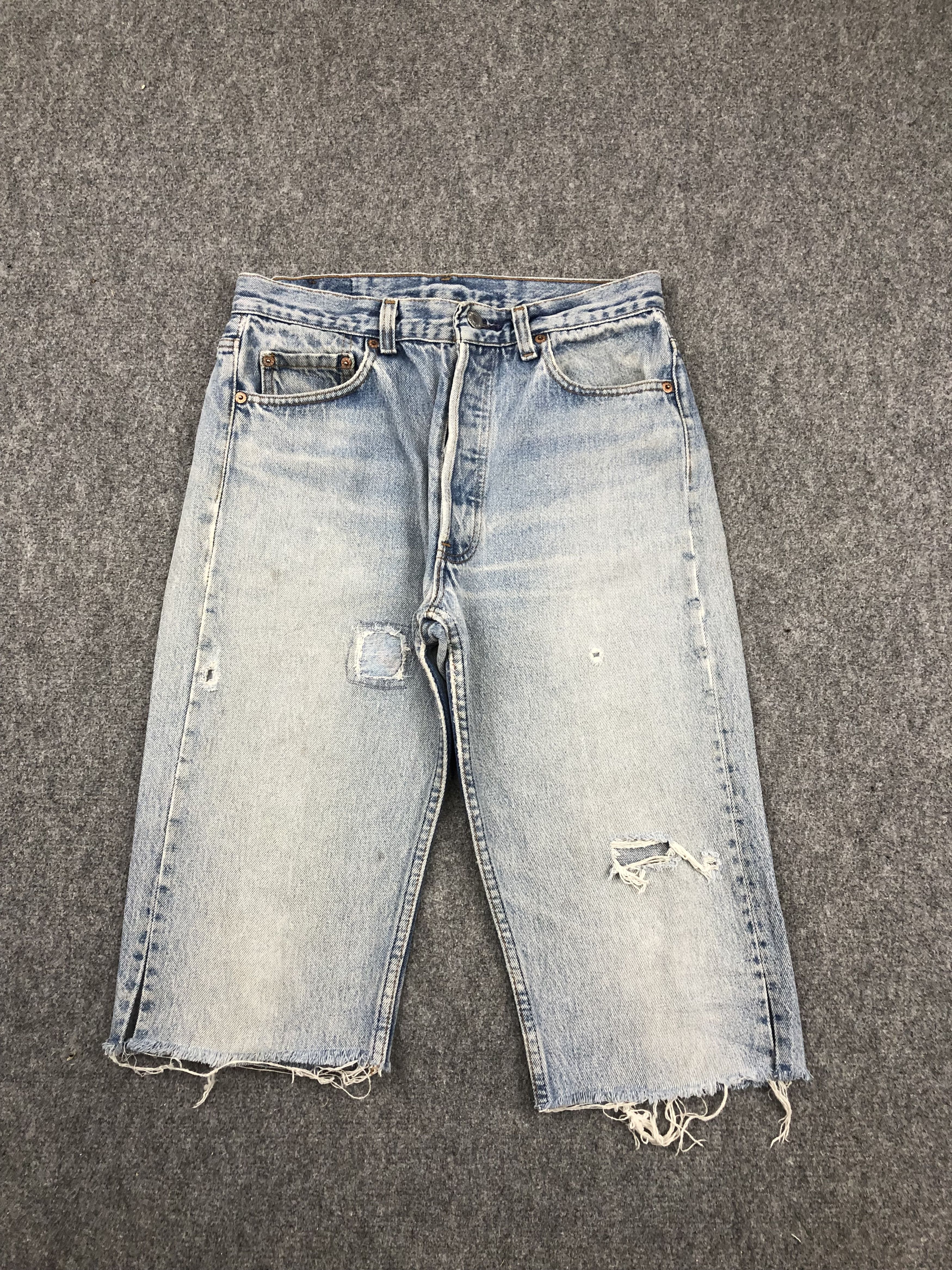 Levi's Vintage Levis Light Wash Jeans DP1388 Size US 30 / EU 46 - 1 Thumbnail