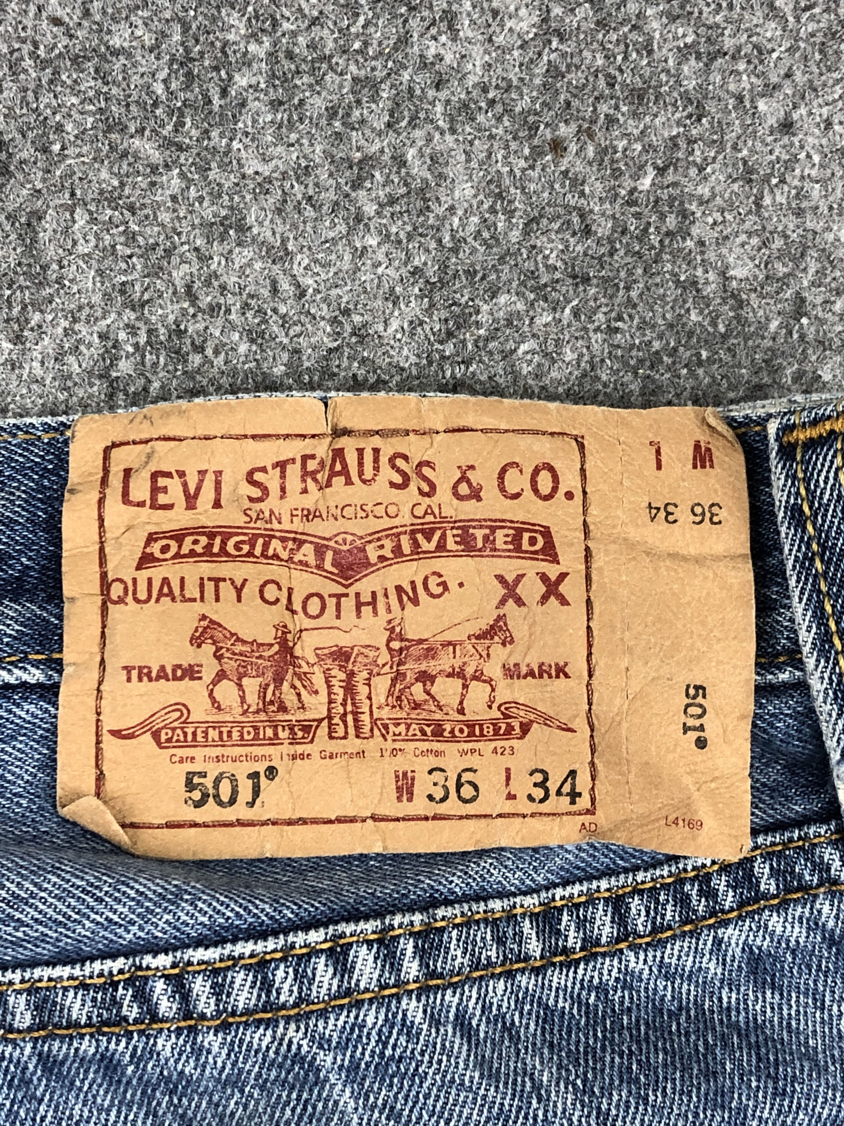 Levi's Vintage Levis 501 Light Blue Jeans DP1425 Size US 36 / EU 52 - 3 Thumbnail