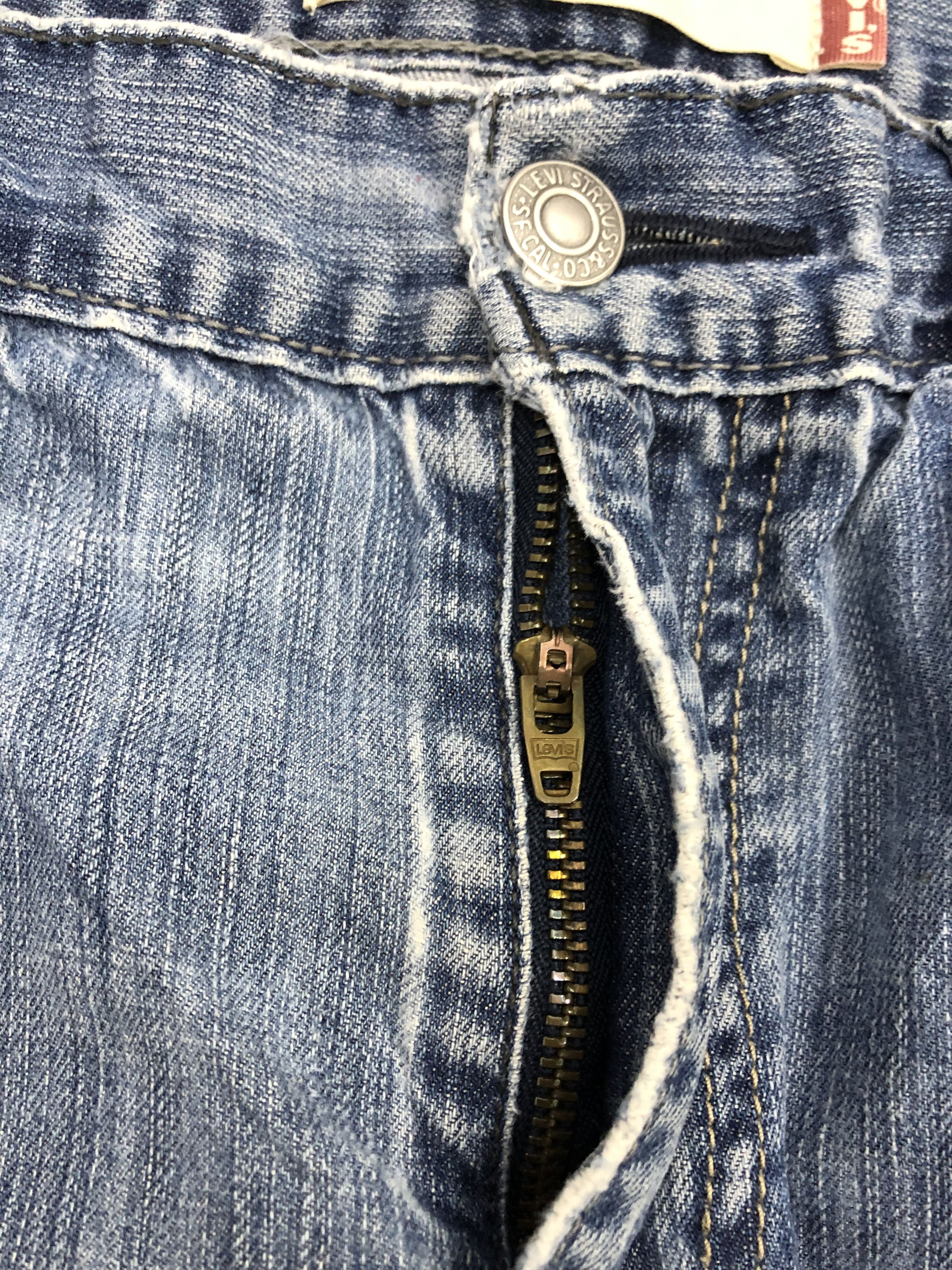 Levi's Vintage Levis 514 Light Wash Jeans DP1108 Size US 33 - 10 Thumbnail