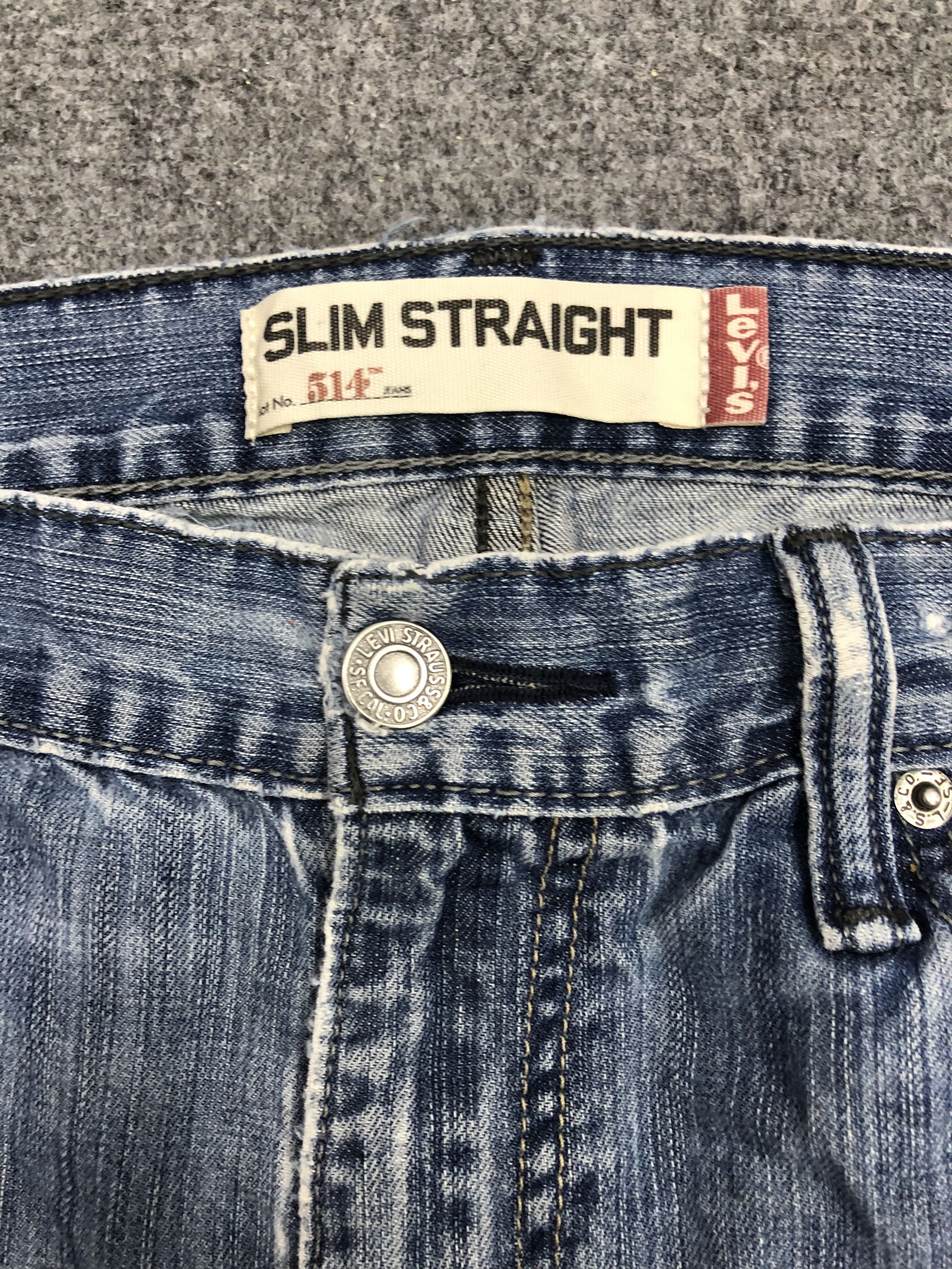 Levi's Vintage Levis 514 Light Wash Jeans DP1108 Size US 33 - 7 Thumbnail