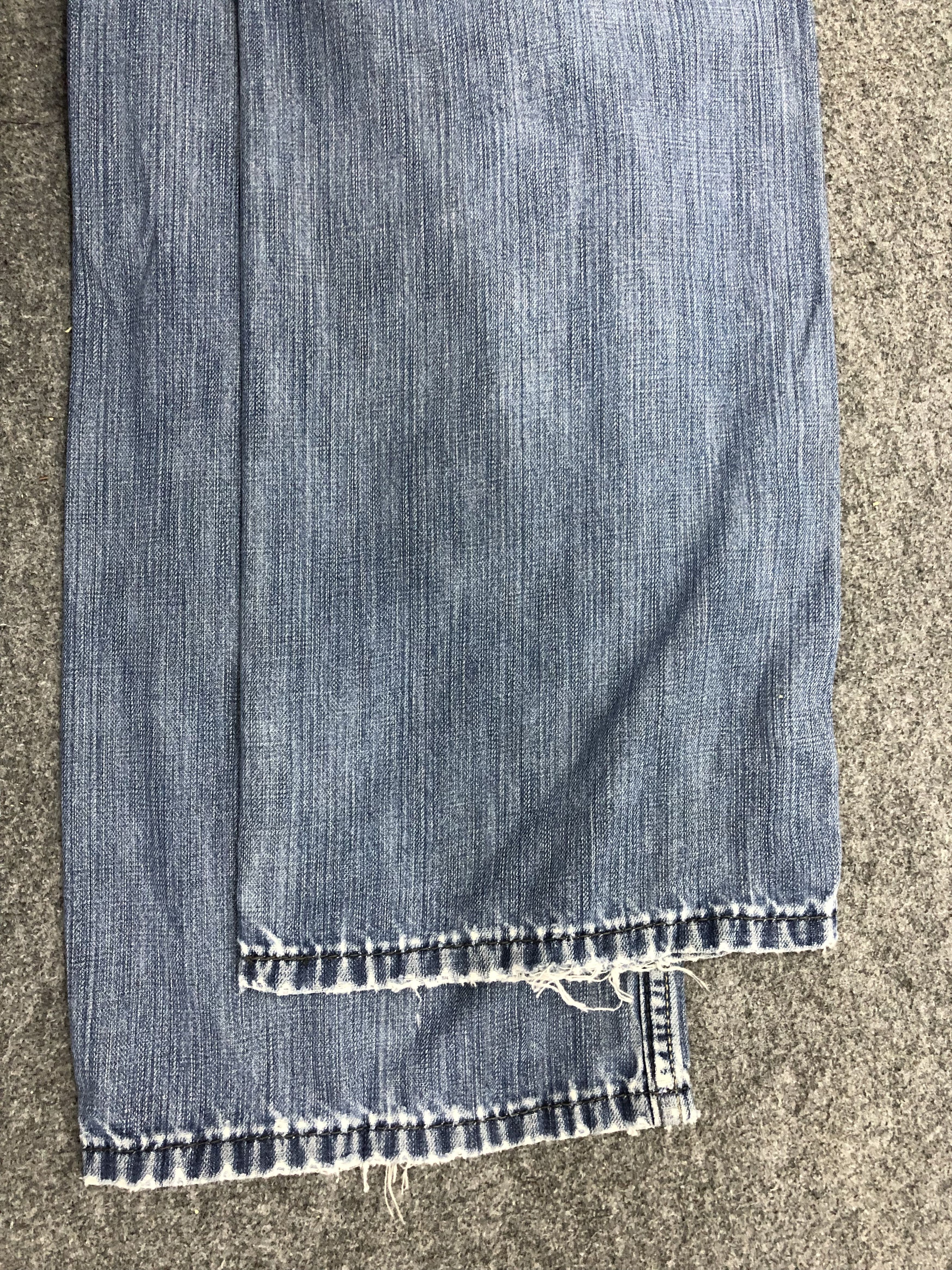 Levi's Vintage Levis 514 Light Wash Jeans DP1108 Size US 33 - 12 Thumbnail