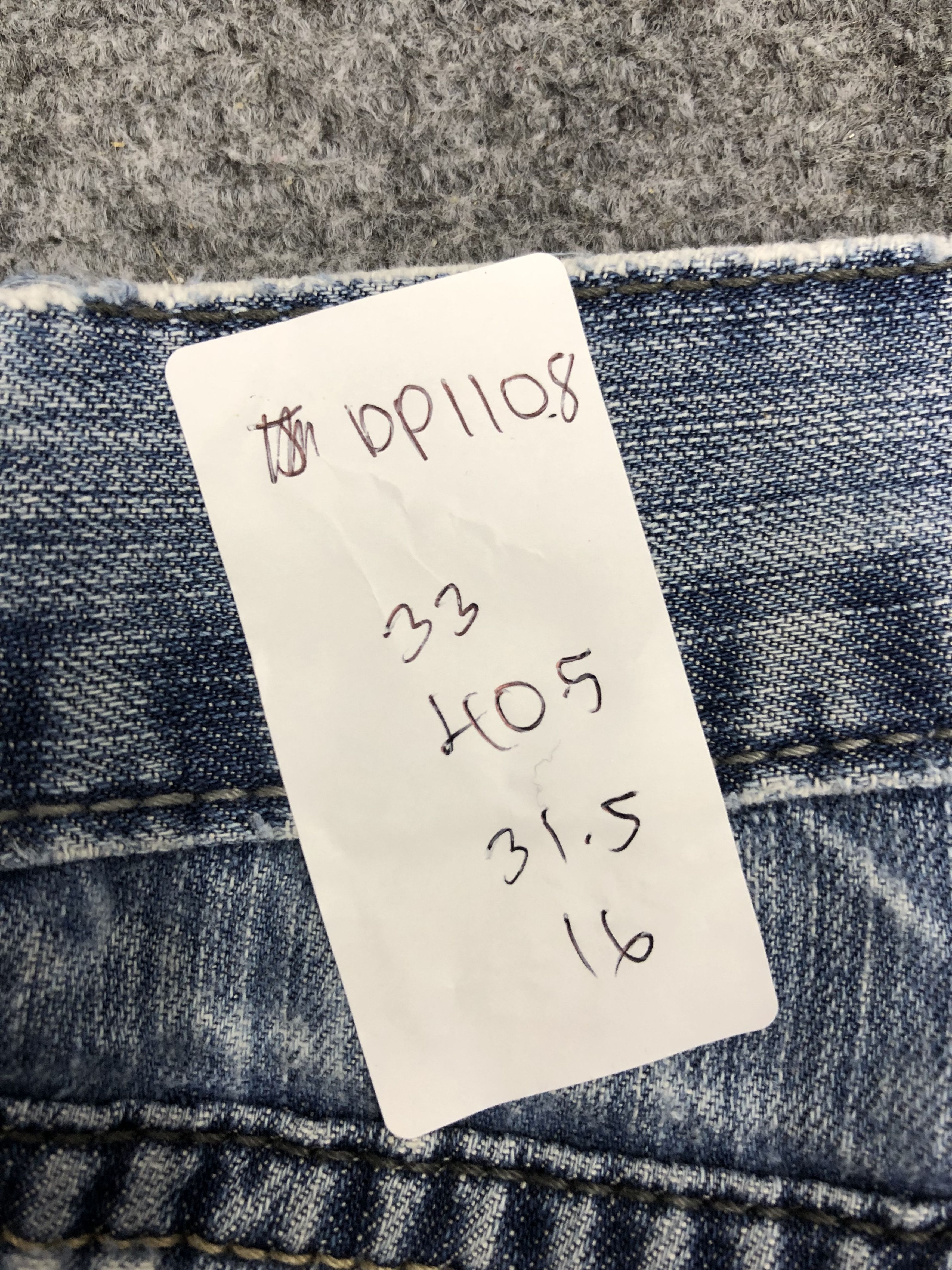Levi's Vintage Levis 514 Light Wash Jeans DP1108 Size US 33 - 15 Thumbnail