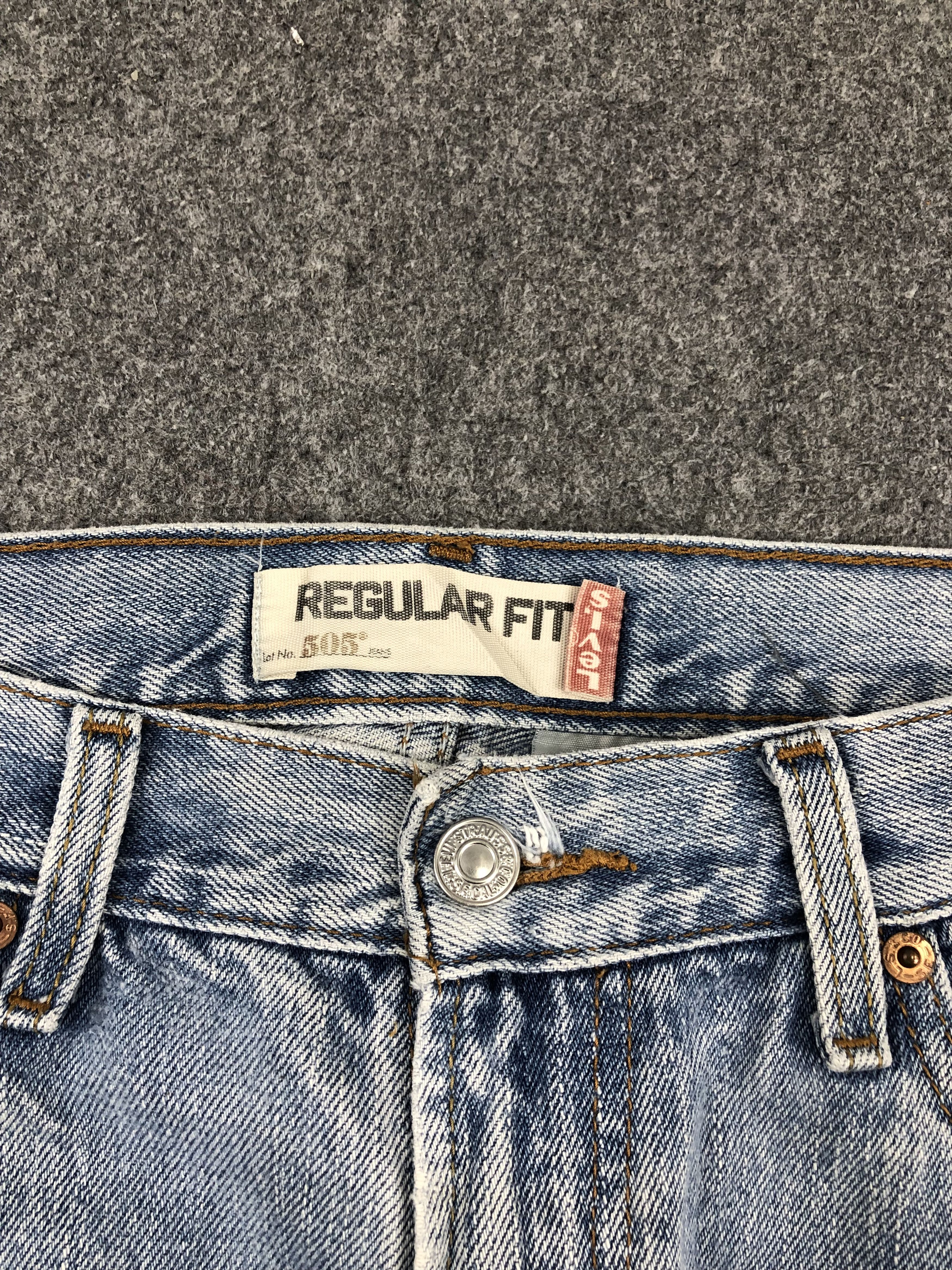 Levi's Vintage Levis 505 Light Wash Jeans DP1465 Size US 33 - 10 Thumbnail