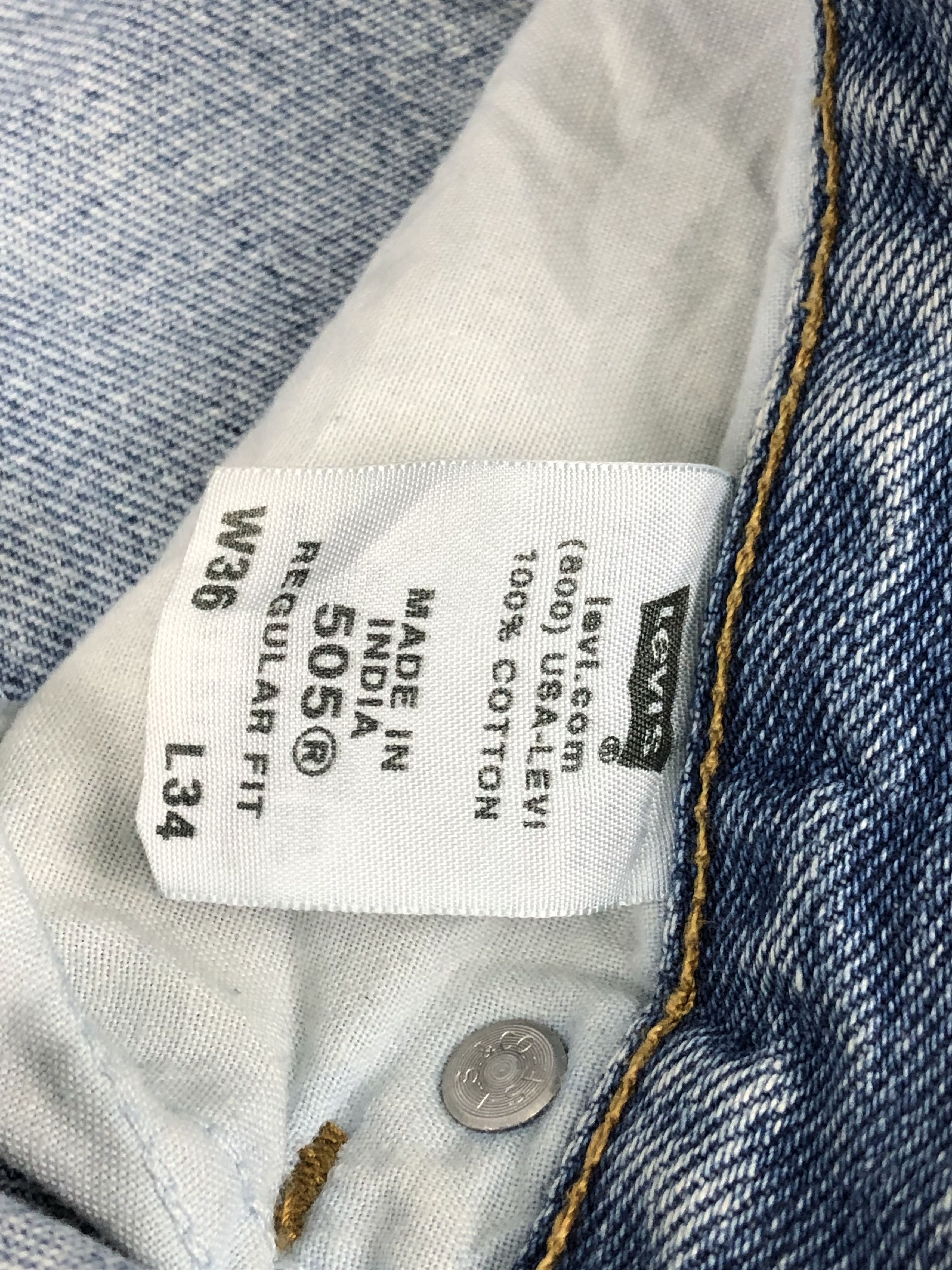 Levi's Vintage Levis 505 Light Wash Jeans DP1463 Size US 35 - 9 Thumbnail