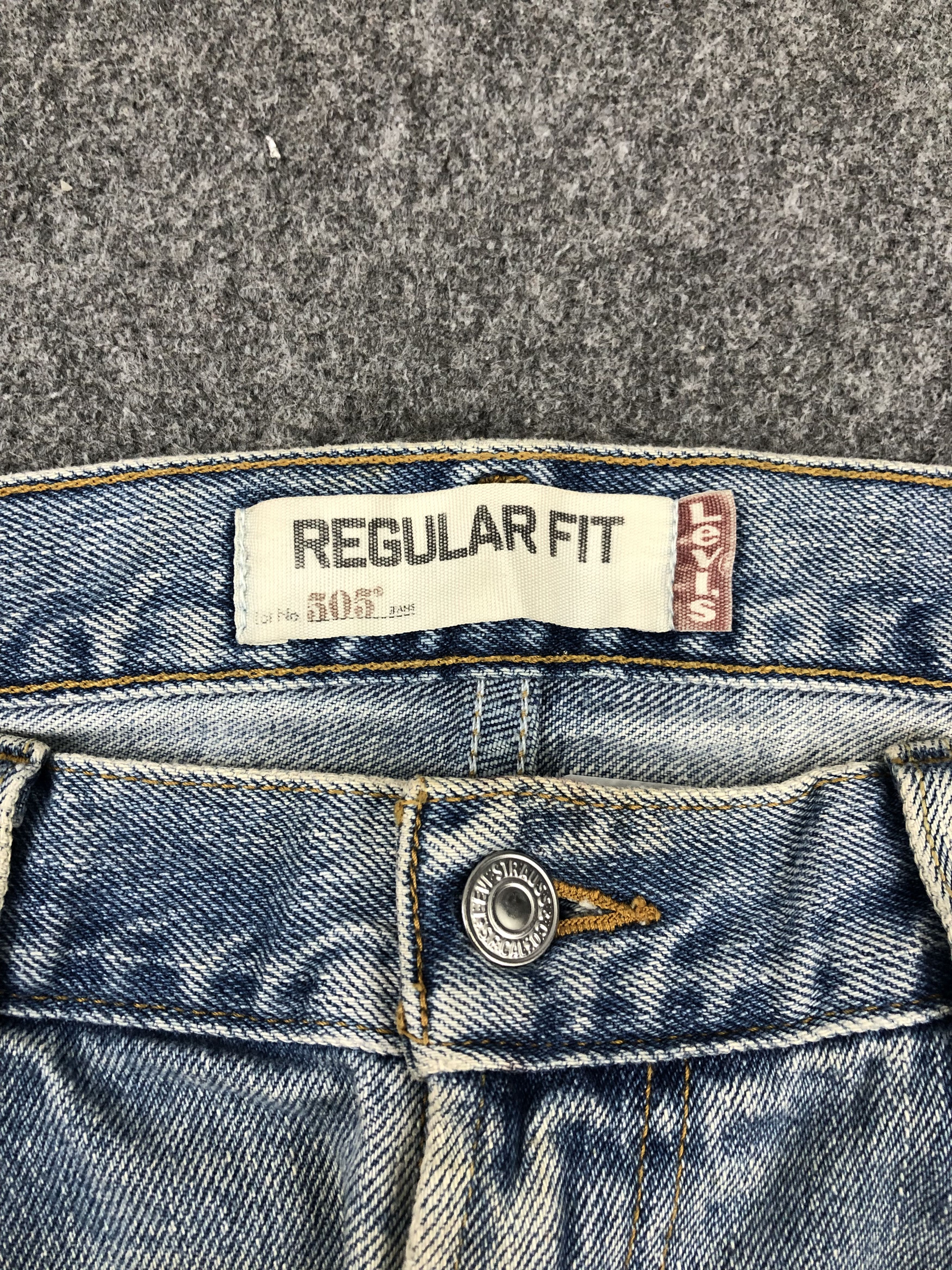 Levi's Vintage Levis 505 Light Wash Jeans DP1463 Size US 35 - 8 Thumbnail