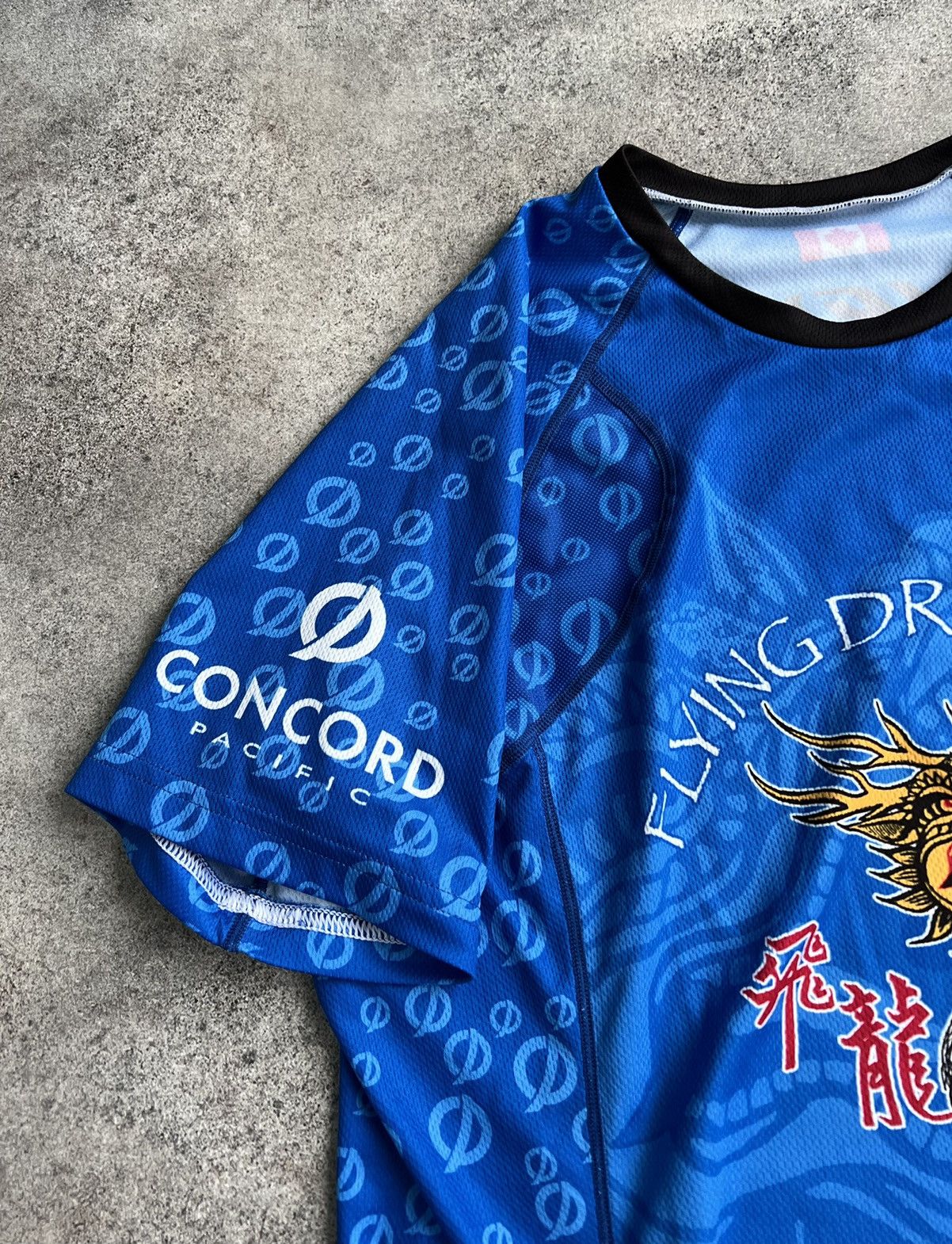 Japanese Brand Vintage dragon soccer tee Size US M / EU 48-50 / 2 - 4 Thumbnail