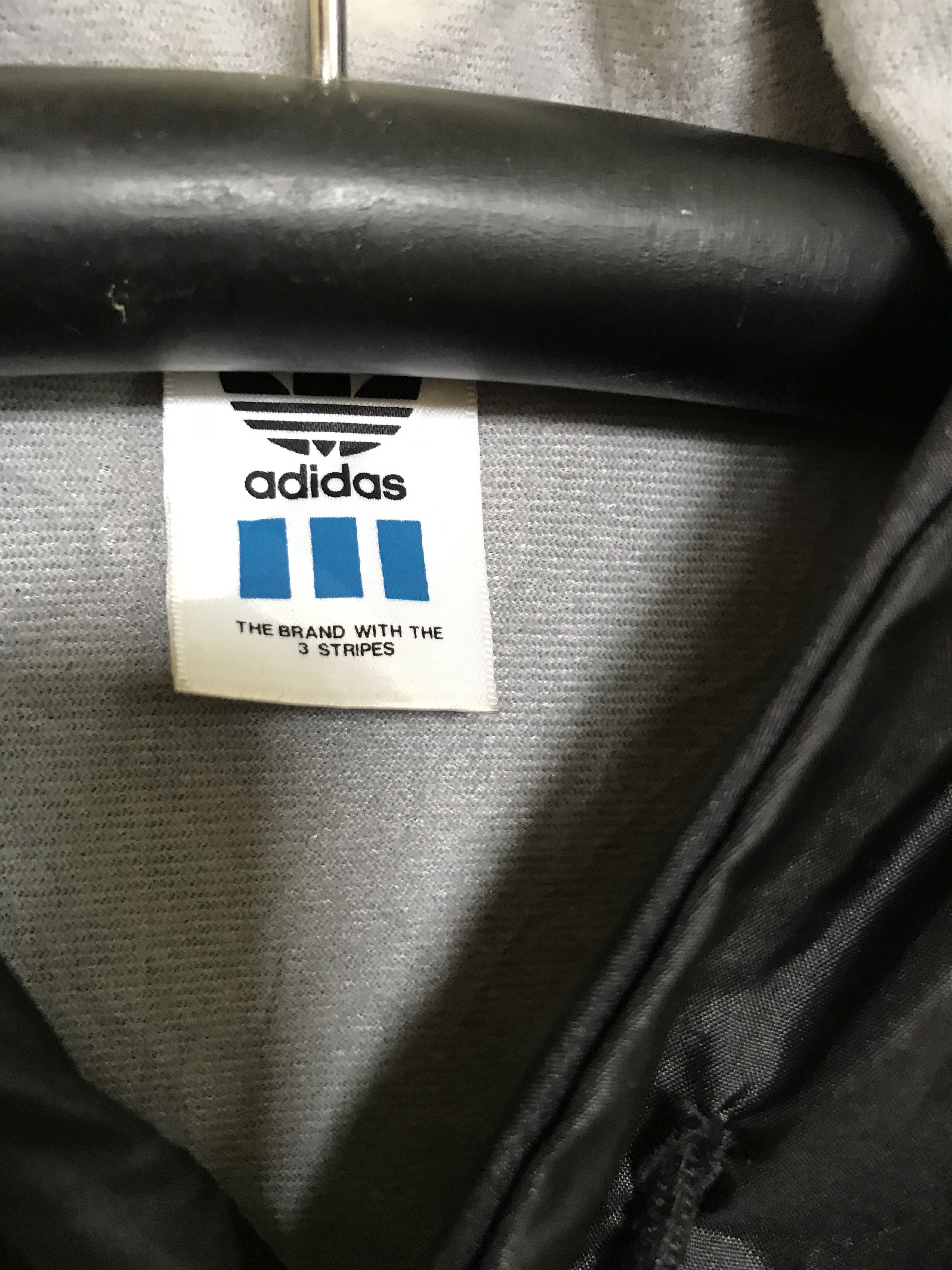 Adidas × Vintage J22 Vintage 90s adidas Spell Out Windbreaker Jacket Size US L / EU 52-54 / 3 - 4 Thumbnail