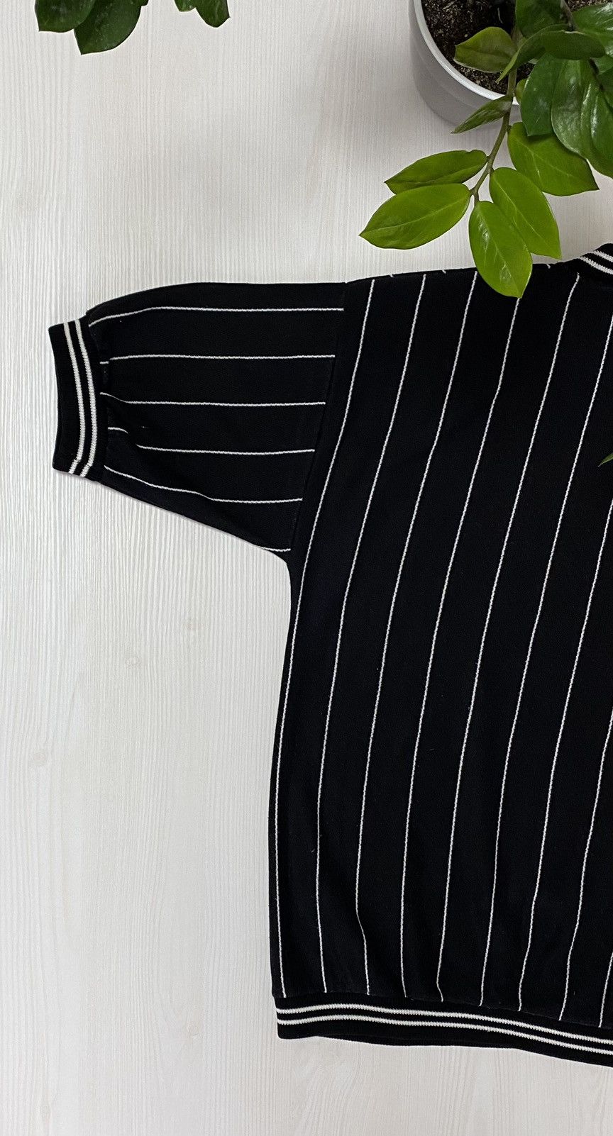Vintage Rare Vintage 90s t-shirt made in Italy art hype Size US L / EU 52-54 / 3 - 4 Thumbnail