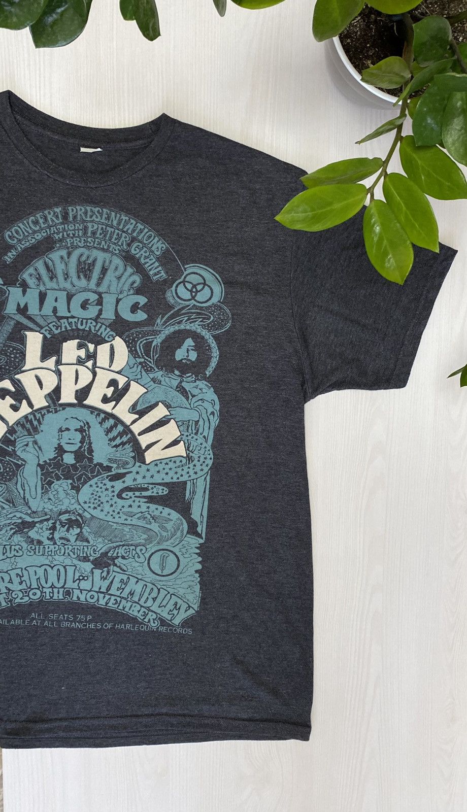 Band Tees × Led Zeppelin Vintage Led Zeppelin 2011 t-shirt electric magic featuring Size US XL / EU 56 / 4 - 3 Thumbnail