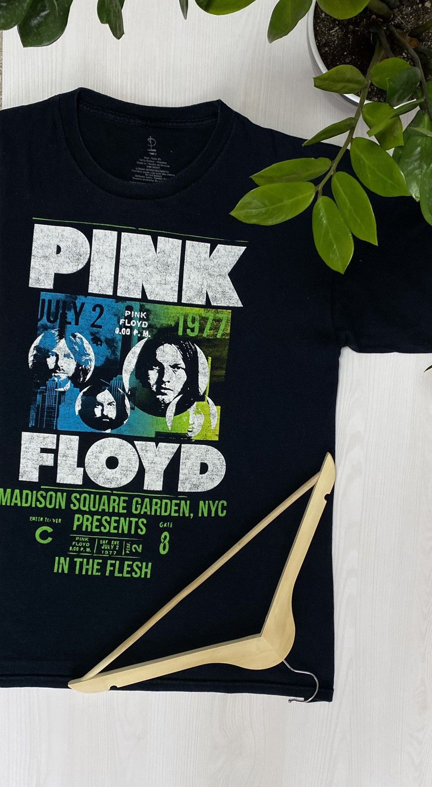 Band Tees × Pink Floyd × Vintage Vintage Pink Floyd Madison Square Garden In The Flesh tshirt Size US XL / EU 56 / 4 - 1 Thumbnail