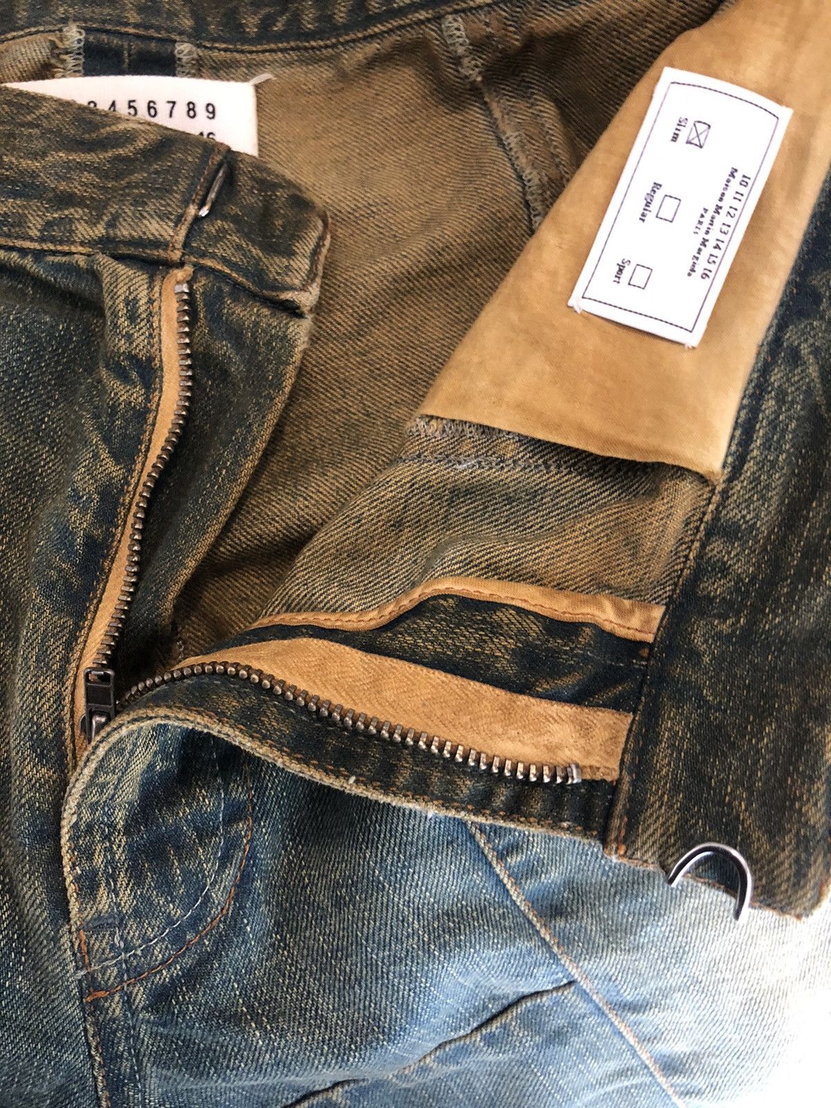 Maison Margiela Size 48 NEVER WORN MARGIELA DENIM SHORTS W/DISTRESSED FINISH Size US 32 / EU 48 - 11 Thumbnail