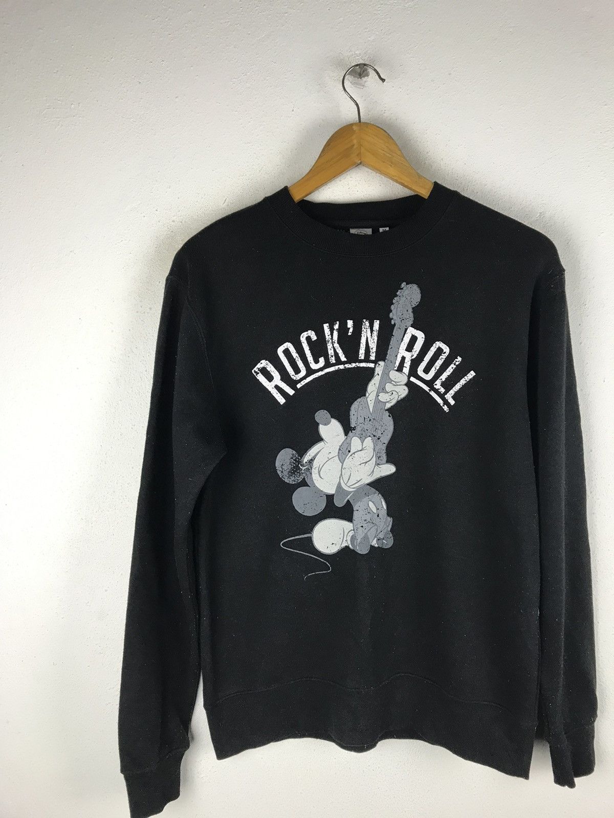 Disney × Mickey Mouse 🔥SALE🔥MICKEY ROCK N ROLL BIG LOGOS SWEATSHIRT Size US M / EU 48-50 / 2 - 4 Thumbnail