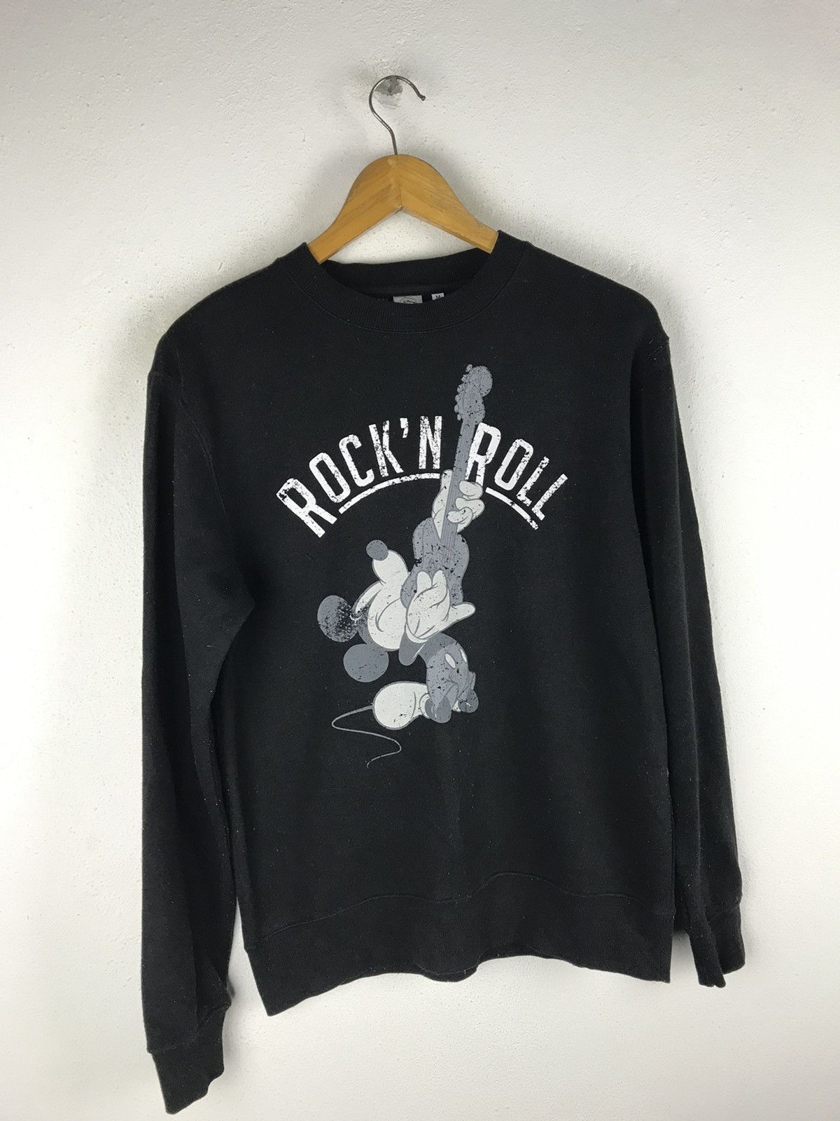 Disney × Mickey Mouse 🔥SALE🔥MICKEY ROCK N ROLL BIG LOGOS SWEATSHIRT Size US M / EU 48-50 / 2 - 3 Thumbnail
