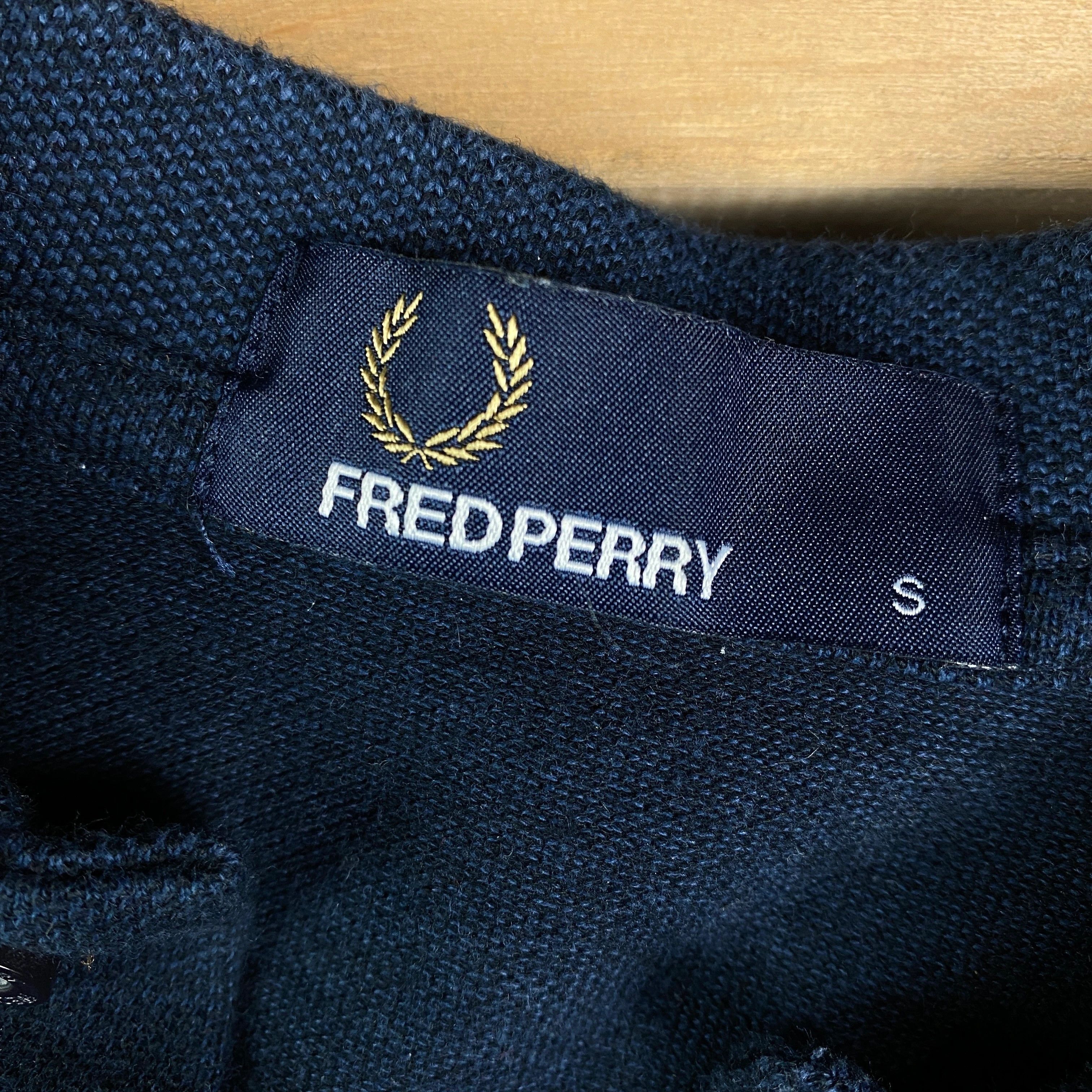 Fred Perry × Vintage Mens Polo Long Sleeve Fred Perry Size S Sweatshirt Size US S / EU 44-46 / 1 - 4 Thumbnail