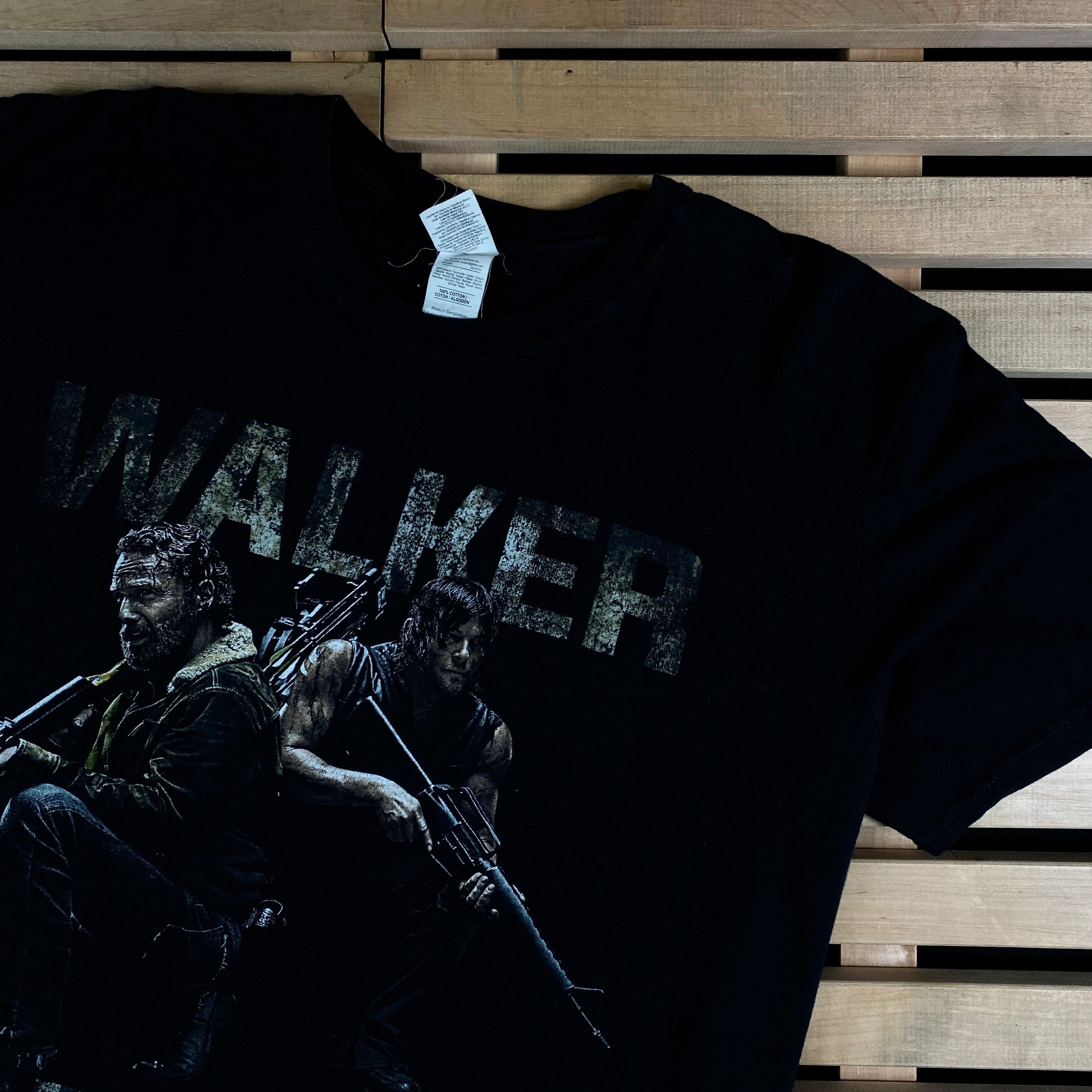 Vintage Mens Vintage T Shirt The Walking Dead Size XL Size US XL / EU 56 / 4 - 2 Thumbnail
