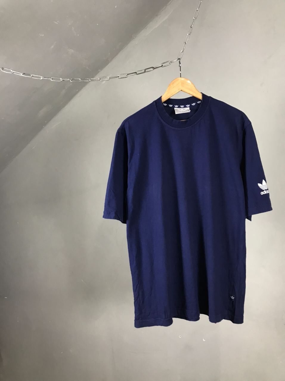 Vintage Adidas vintage navy blue tee Size US XXL / EU 58 / 5 - 1 Thumbnail