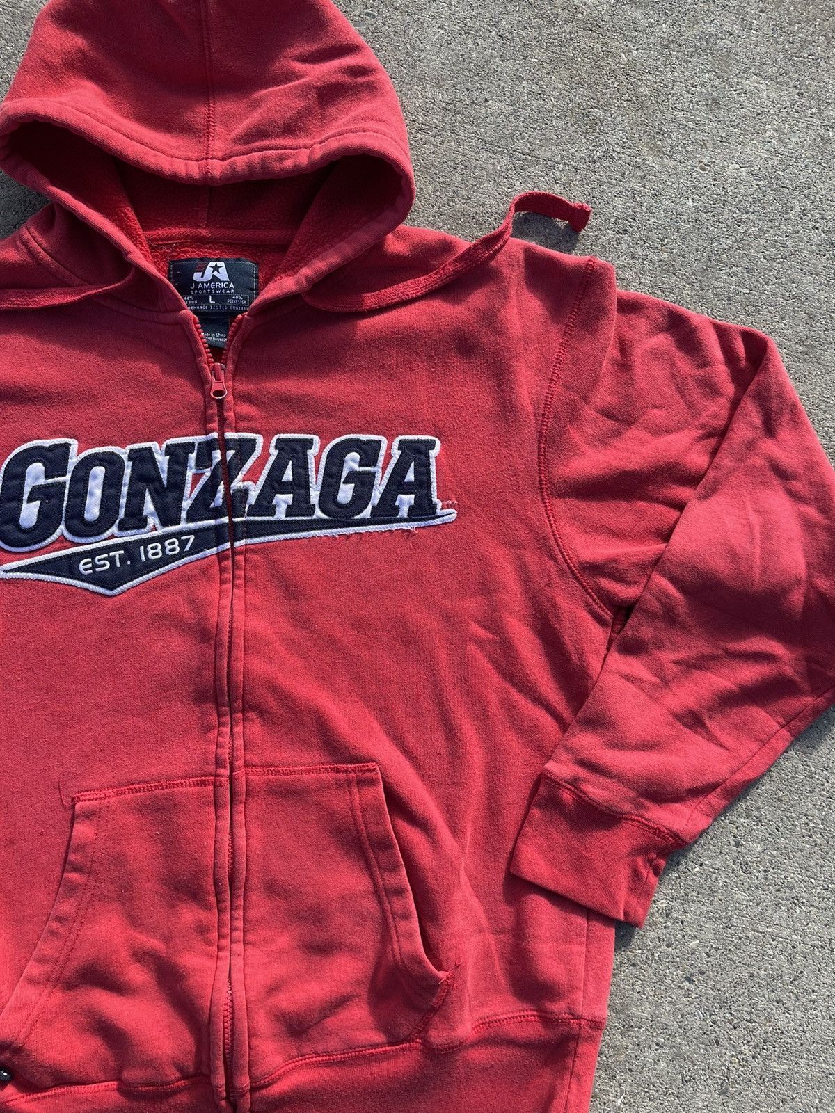 J. America 90’s Gonzaga spellout zip up Size US L / EU 52-54 / 3 - 3 Thumbnail