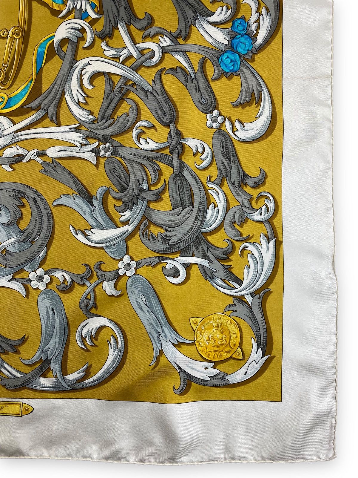 Hermes × Vintage Vintage Rare Hermes Silk Scarf Size ONE SIZE - 4 Thumbnail
