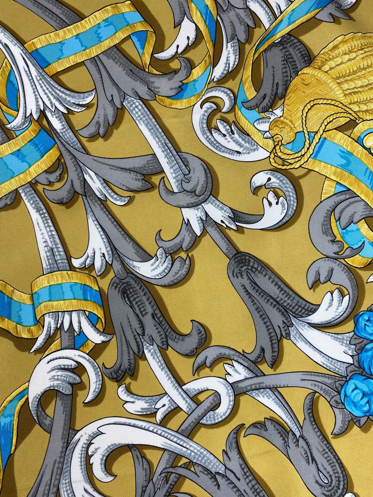 Hermes × Vintage Vintage Rare Hermes Silk Scarf Size ONE SIZE - 13 Thumbnail