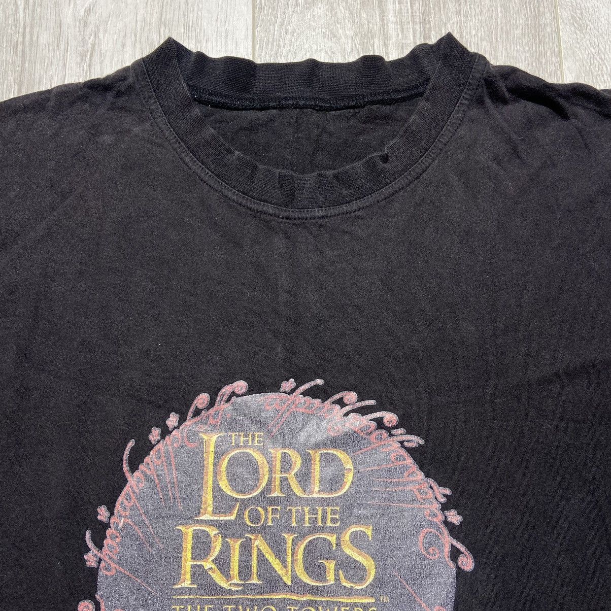 Sci-Fi Fantasy × Vintage Vintage Lord Of The Rings Two Towers T-Shirt Size US XL / EU 56 / 4 - 2 Thumbnail