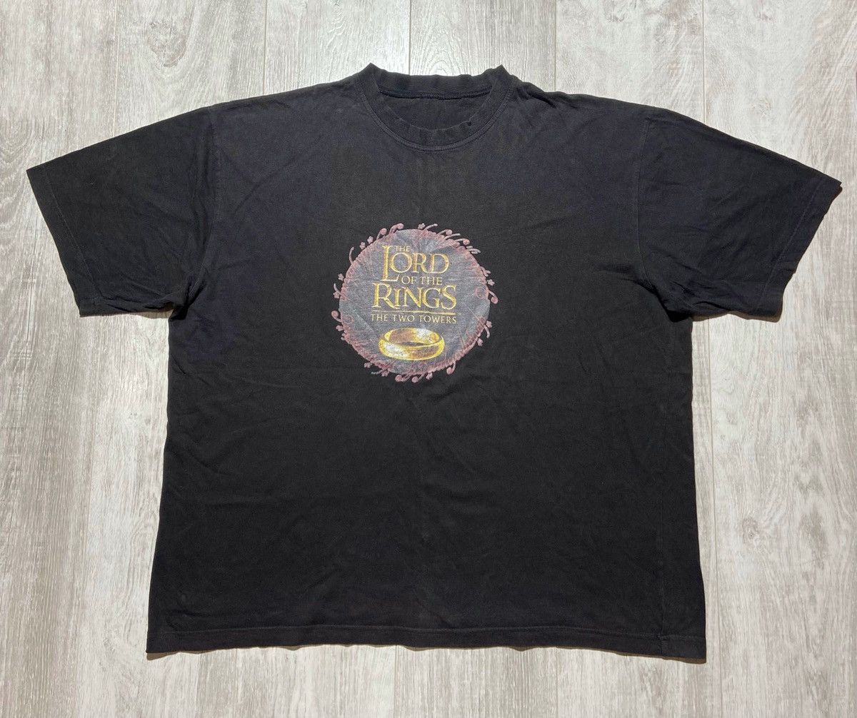 Sci-Fi Fantasy × Vintage Vintage Lord Of The Rings Two Towers T-Shirt Size US XL / EU 56 / 4 - 1 Thumbnail