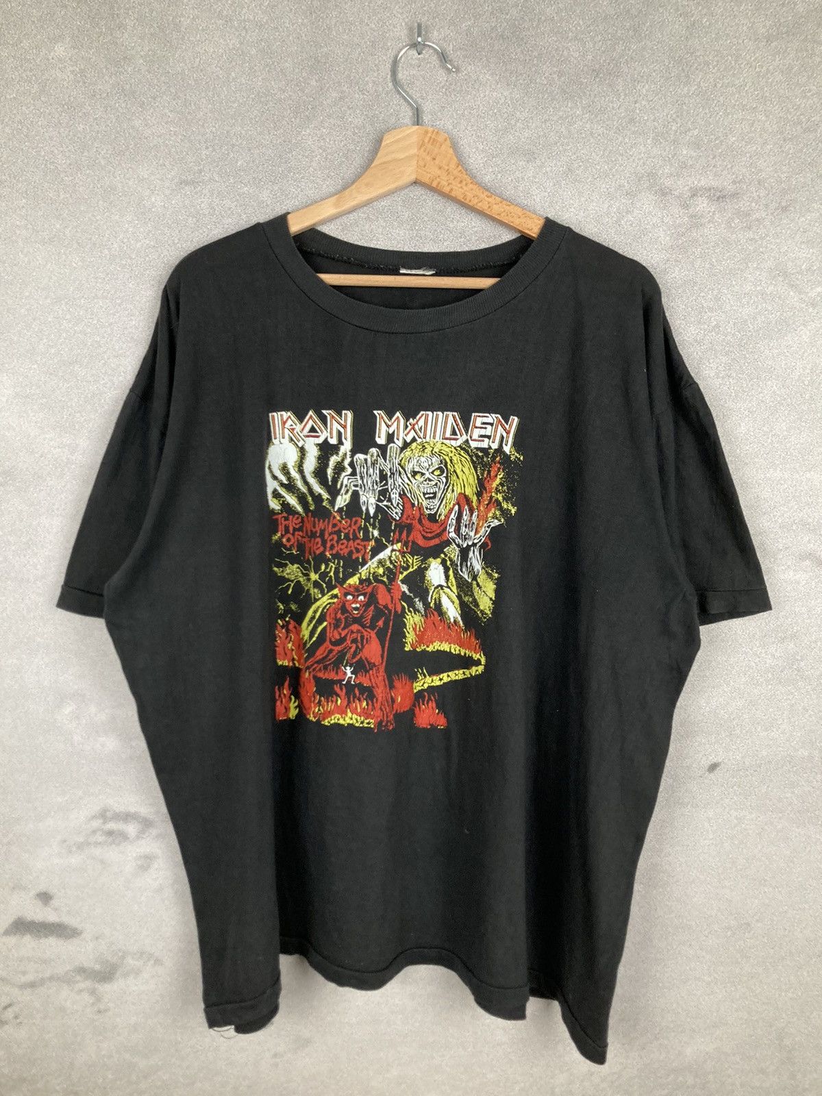 Band Tees Vintage 80s Iron Maiden Washed Black Number Of The Beast Size US XL / EU 56 / 4 - 1 Thumbnail