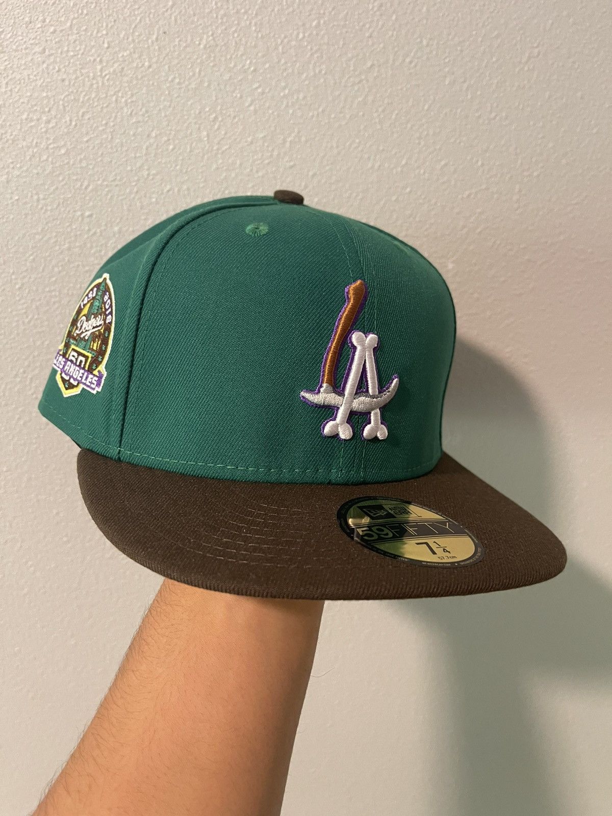 MLB Los Angeles Dodgers ‘Yosemite Sythe Logo’ 7 1/4 Size ONE SIZE - 1 Thumbnail