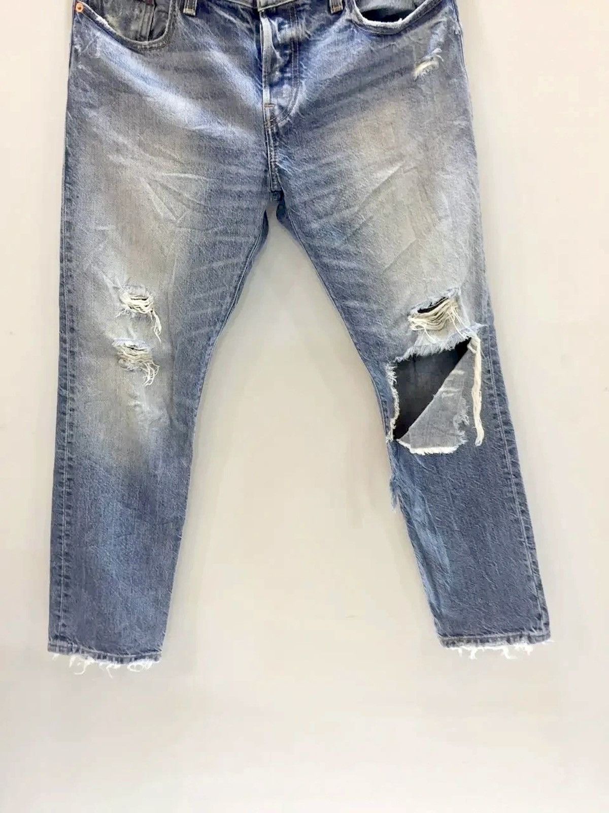 Levi's VINTAGE SICK LEVIS501 BUTTON FLY LIGHT WASH DENIM SIZE 32x27 Size US 32 / EU 48 - 3 Thumbnail