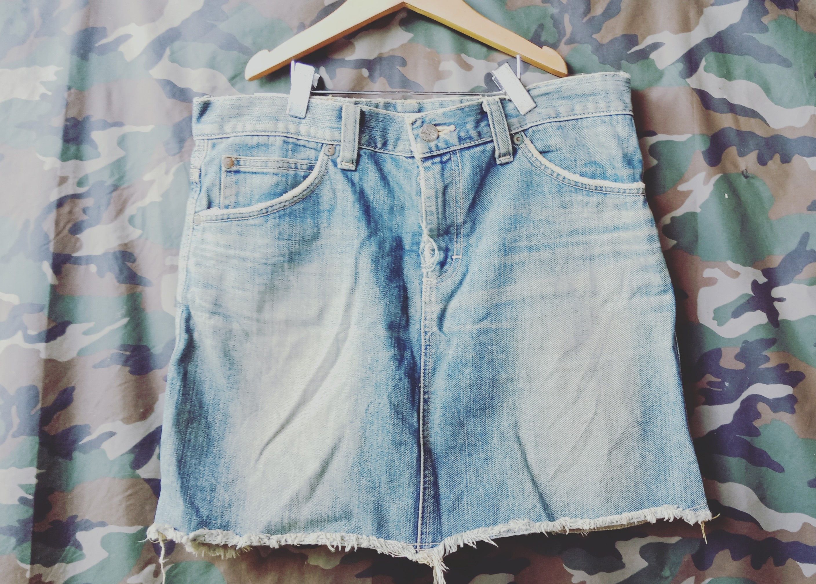 🔥 STEALS 🔥Vintage Lee Riders American Rag distresse denim