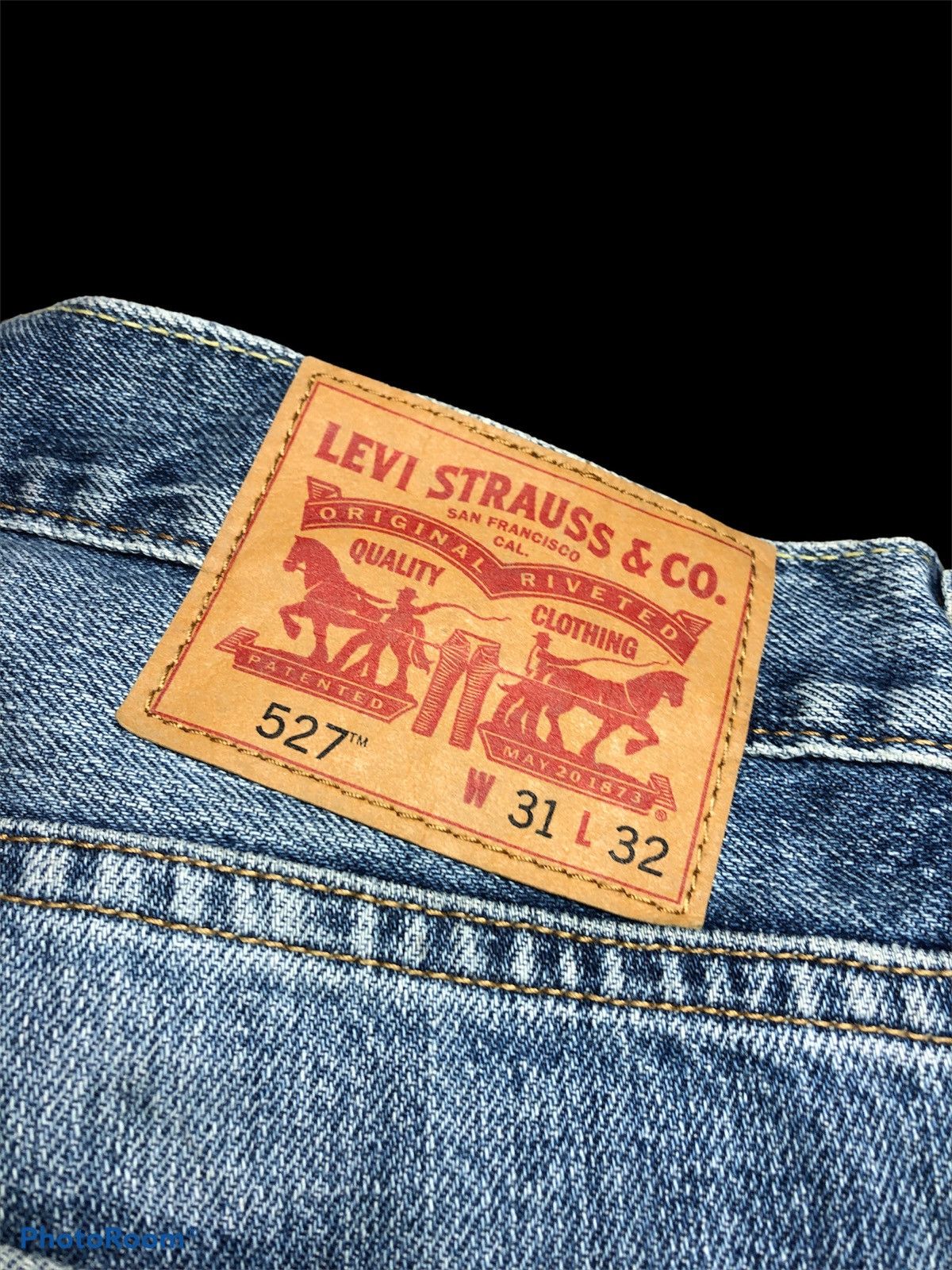 Levi's BOOTCUT LEVIS 527 140 years EDITION DISTRESSED DENIM Size US 33 - 5 Thumbnail
