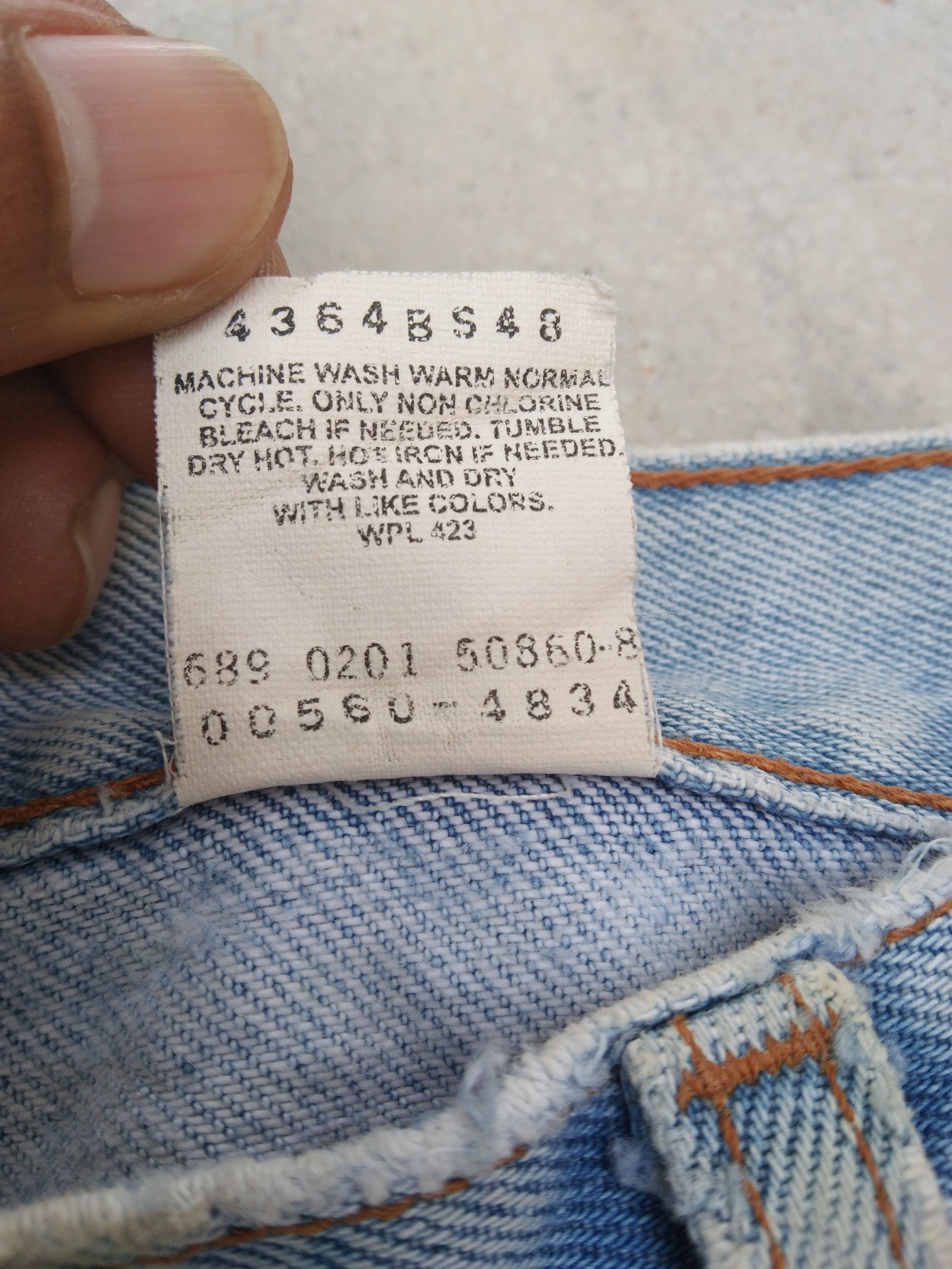 Jean × Levi's × Vintage Vintage Levis 560 Loose Distressed Jeans 36x32 Size US 36 / EU 52 - 13 Thumbnail