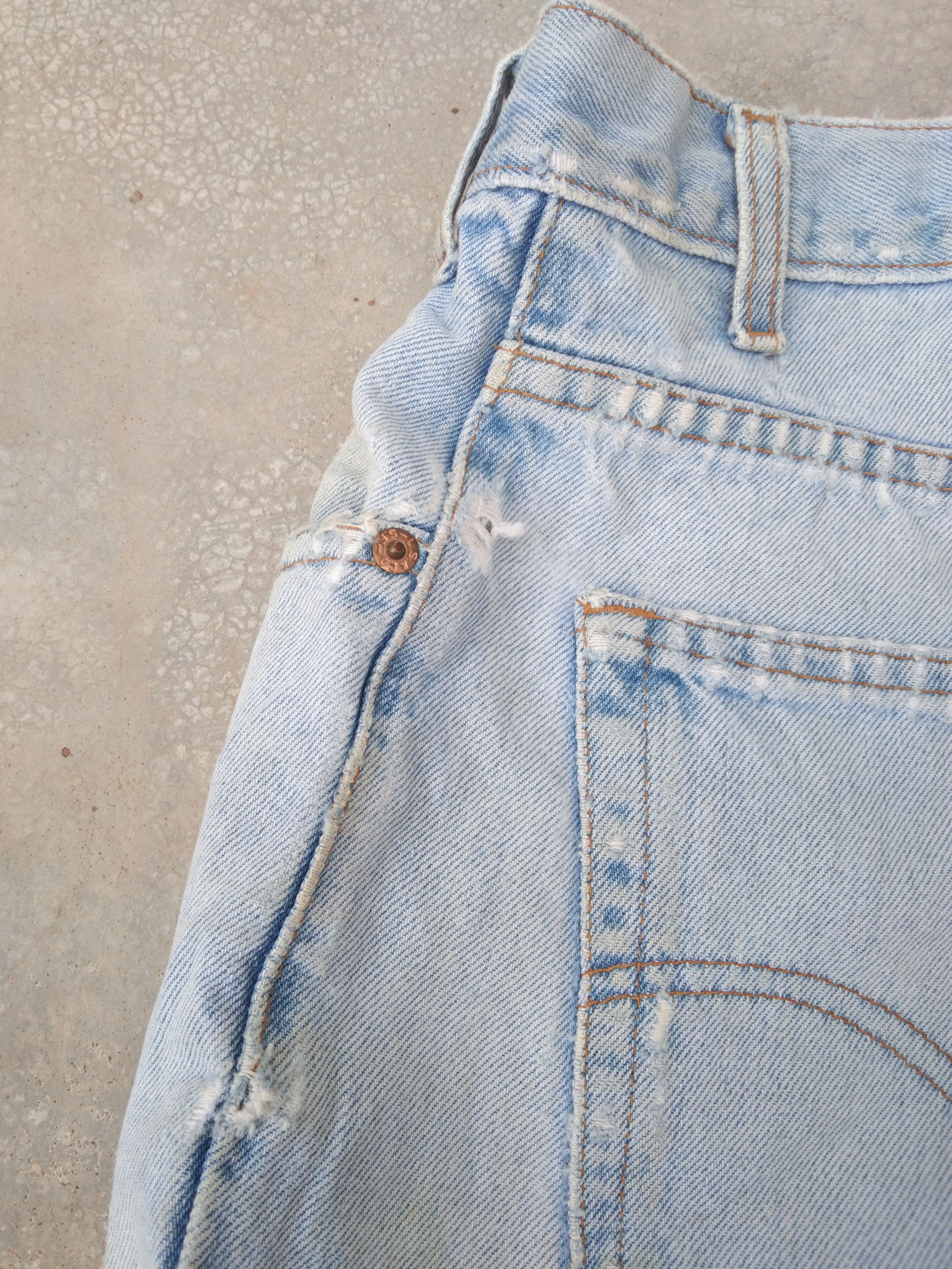 Jean × Levi's × Vintage Vintage Levis 560 Loose Distressed Jeans 36x32 Size US 36 / EU 52 - 11 Thumbnail